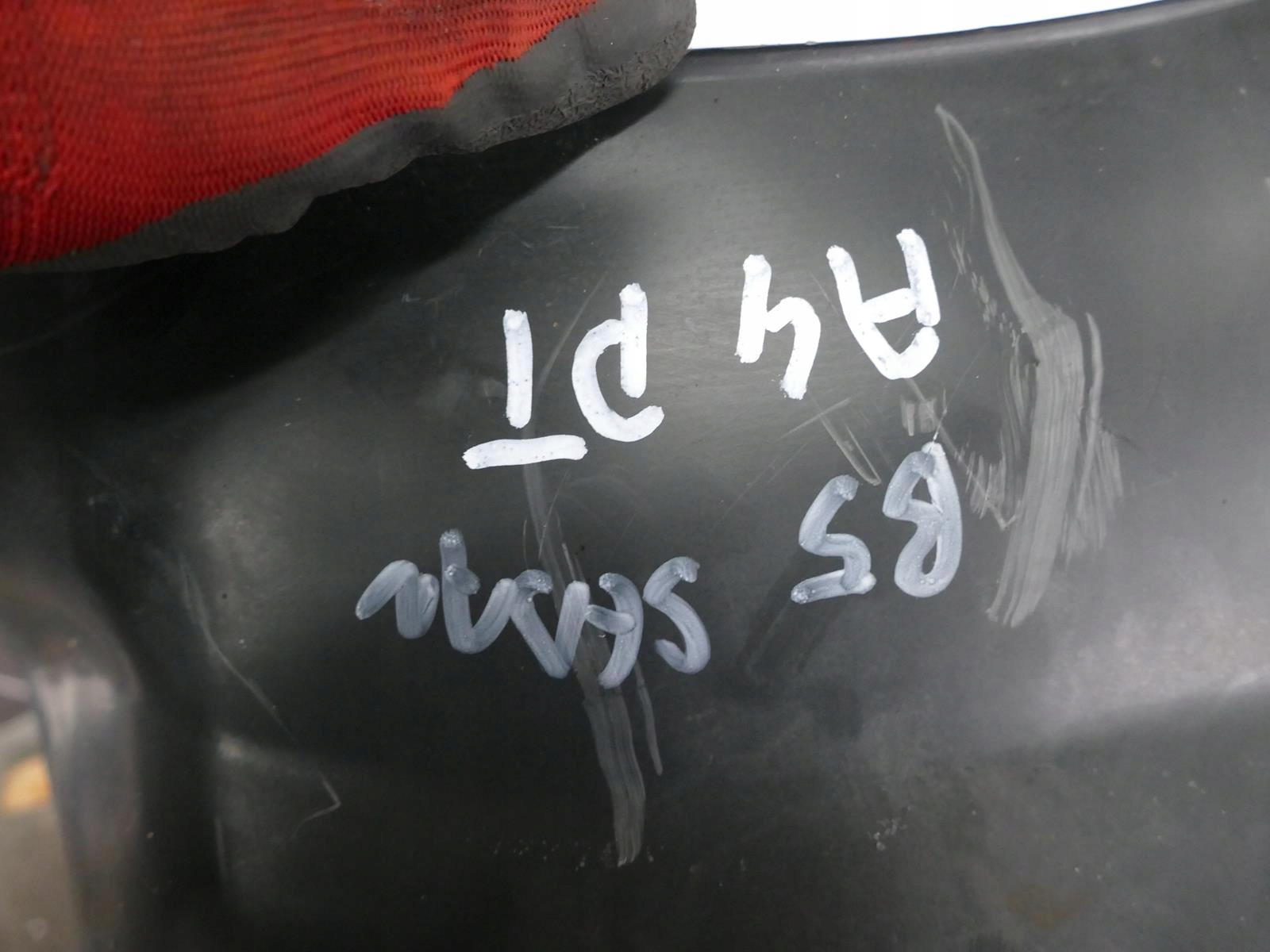 AUDI A4 B5 sedan mudguard right rear part right rear.