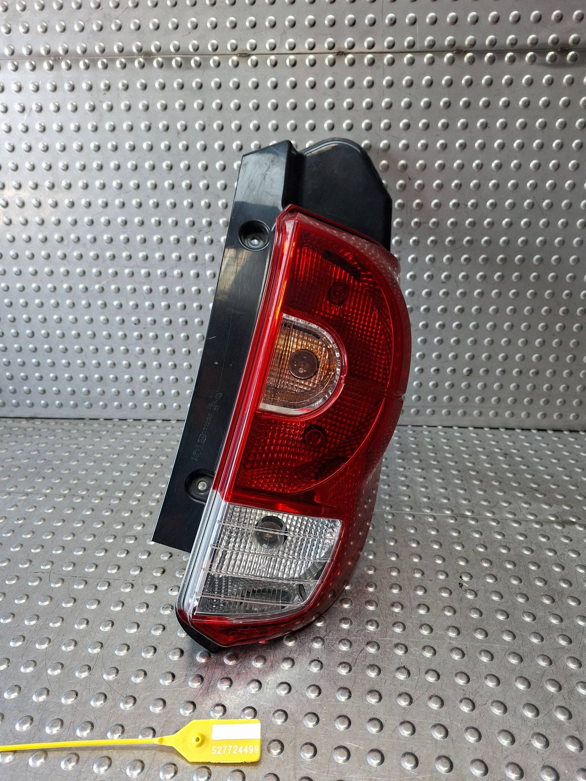 light rear part right MITSUBISHI COLT Z30 HB 5D LIFT 08- EU