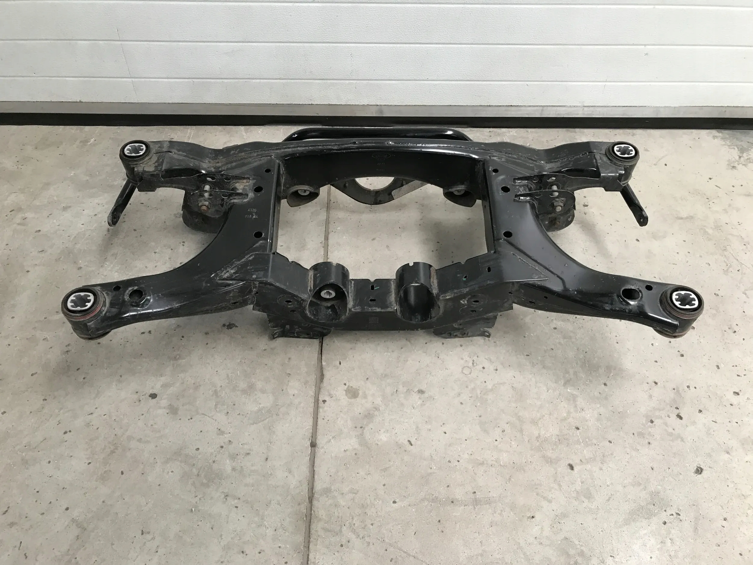 FORD KUGA MK3 III 2.0D SANKI BELKA ZAWIESZENIA TYŁ 4WD 4X4 LX61-5K067-BEB