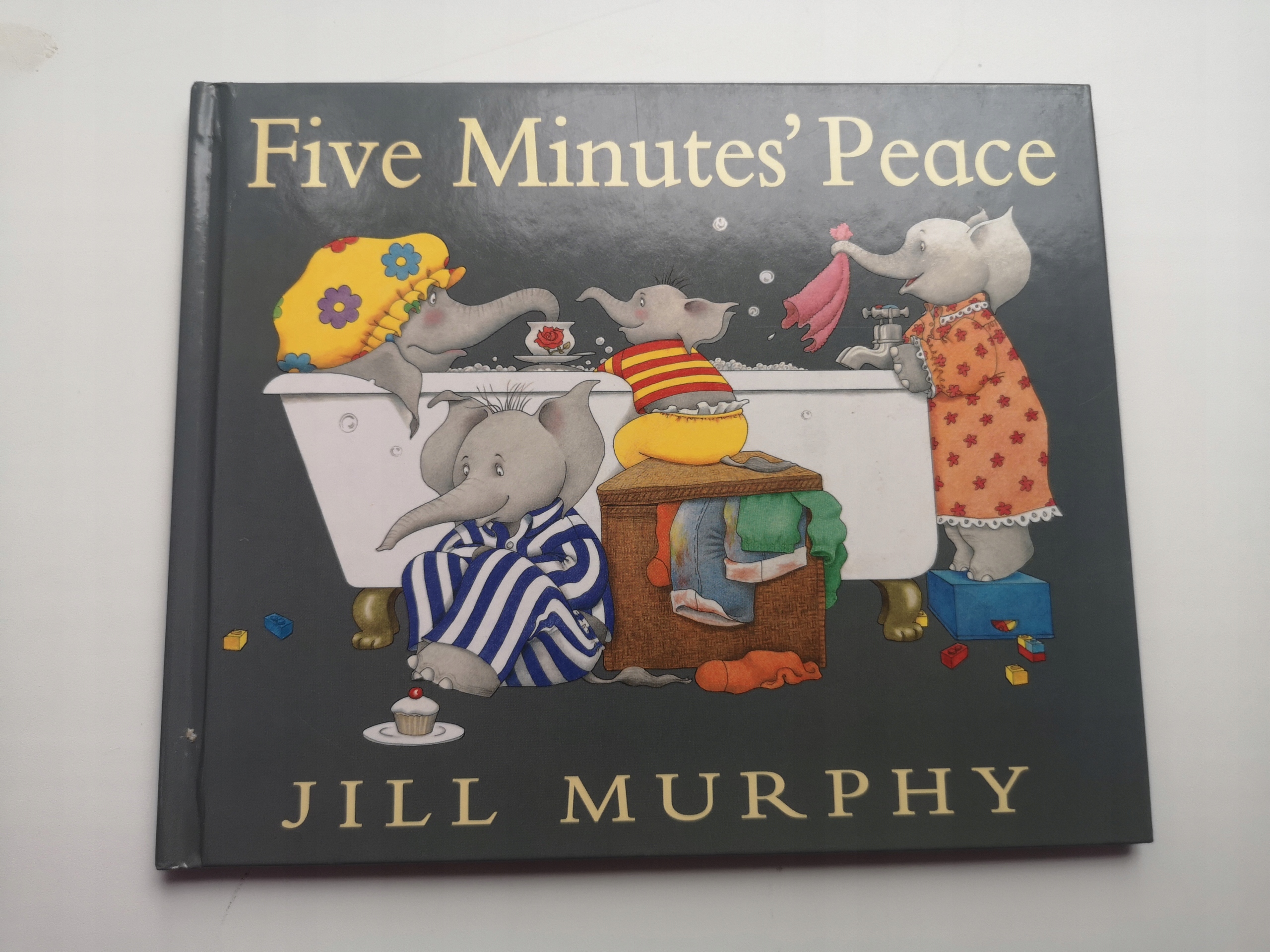 Five Minutes Peace Jill Murphy książka