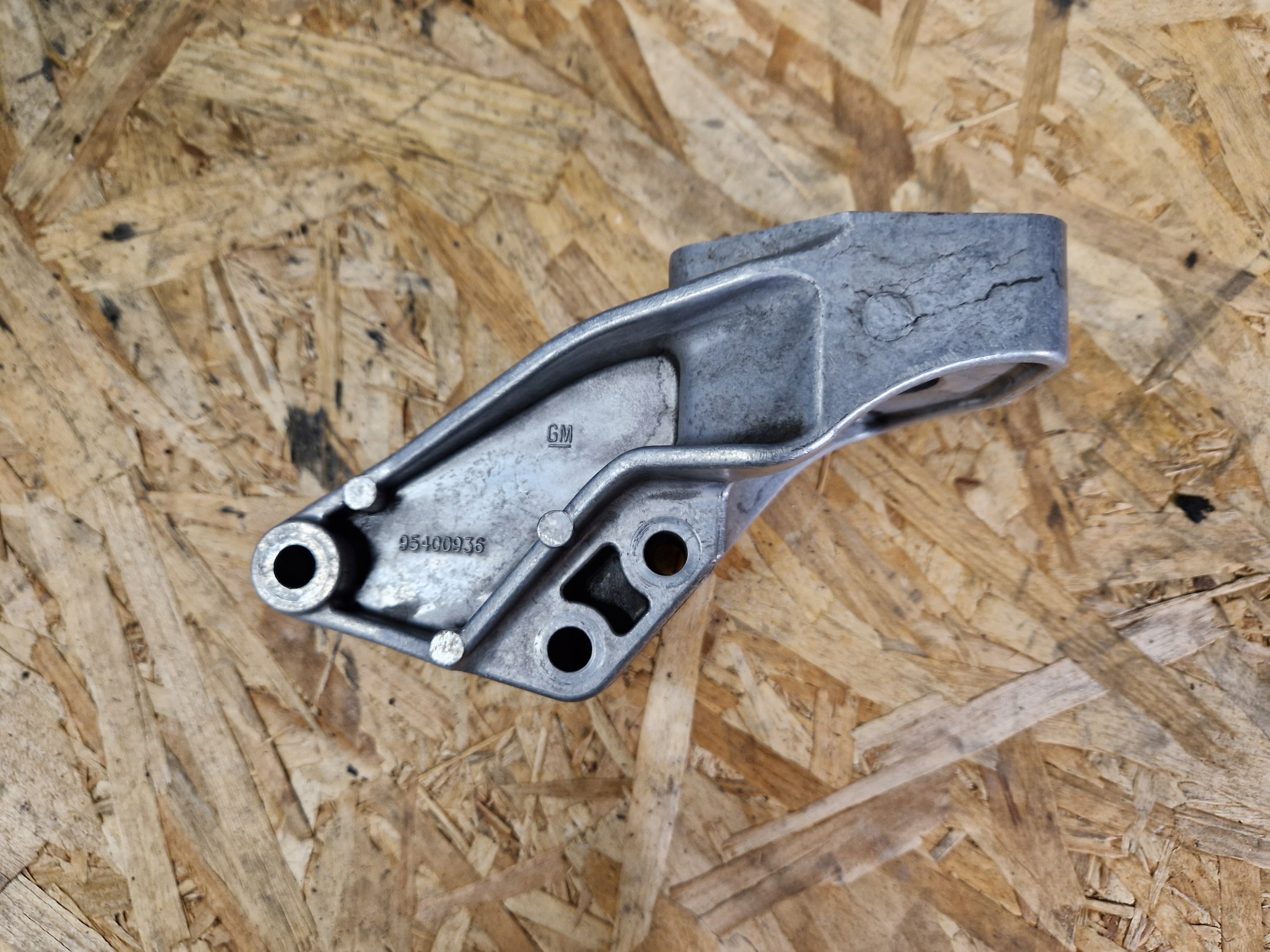 Support Demi axe OPEL MOKKA X 1.6CDTI 95400936