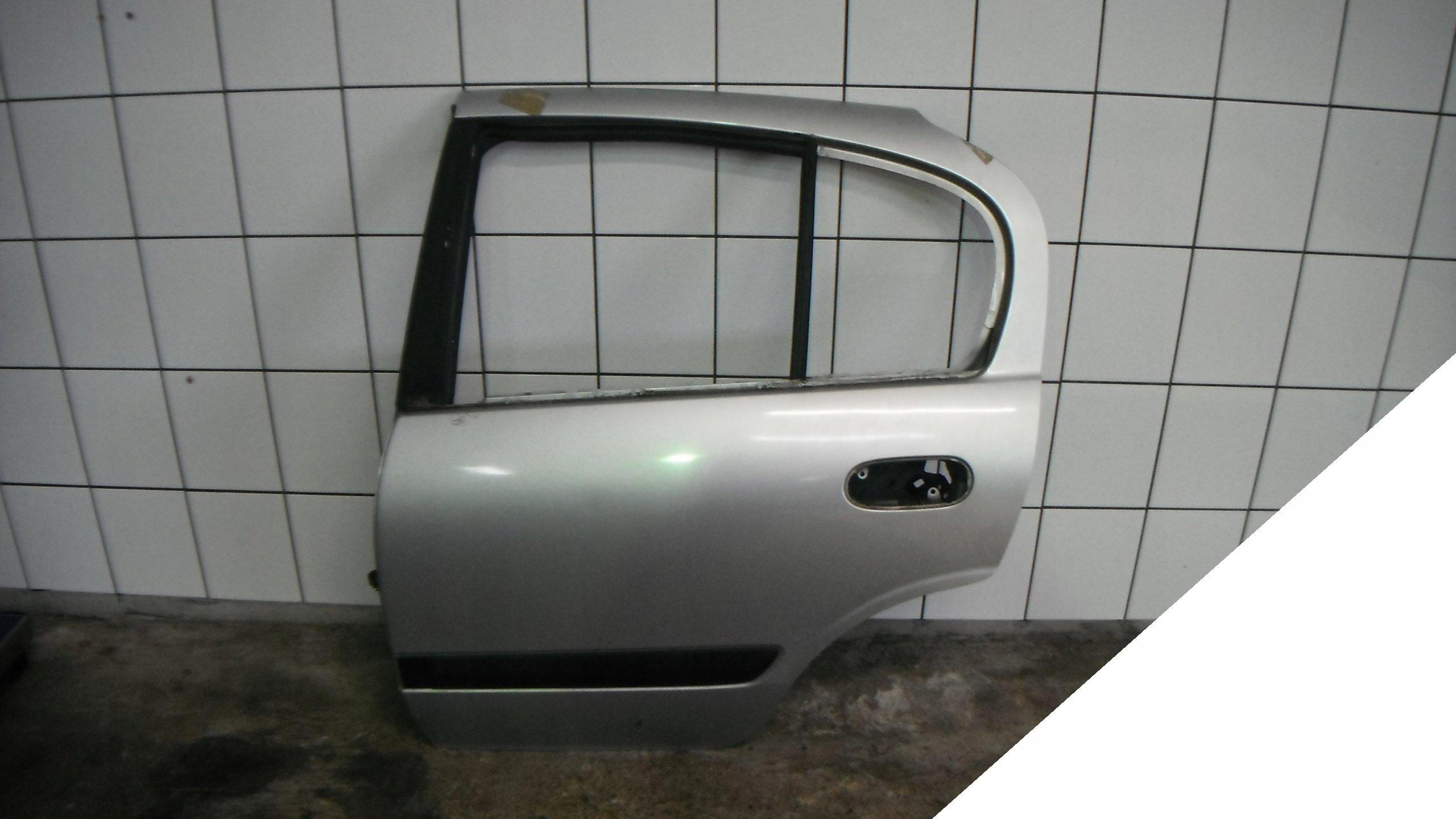 NISSAN ALMERA N16 4D 5D 00- DRZWI LEWE TYLNE
