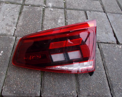 VW PASSAT B8 3G9 KOMBI LIFT 19- LAMPA TYLNA PRAWA W KLAPĘ LED 3G9945094K