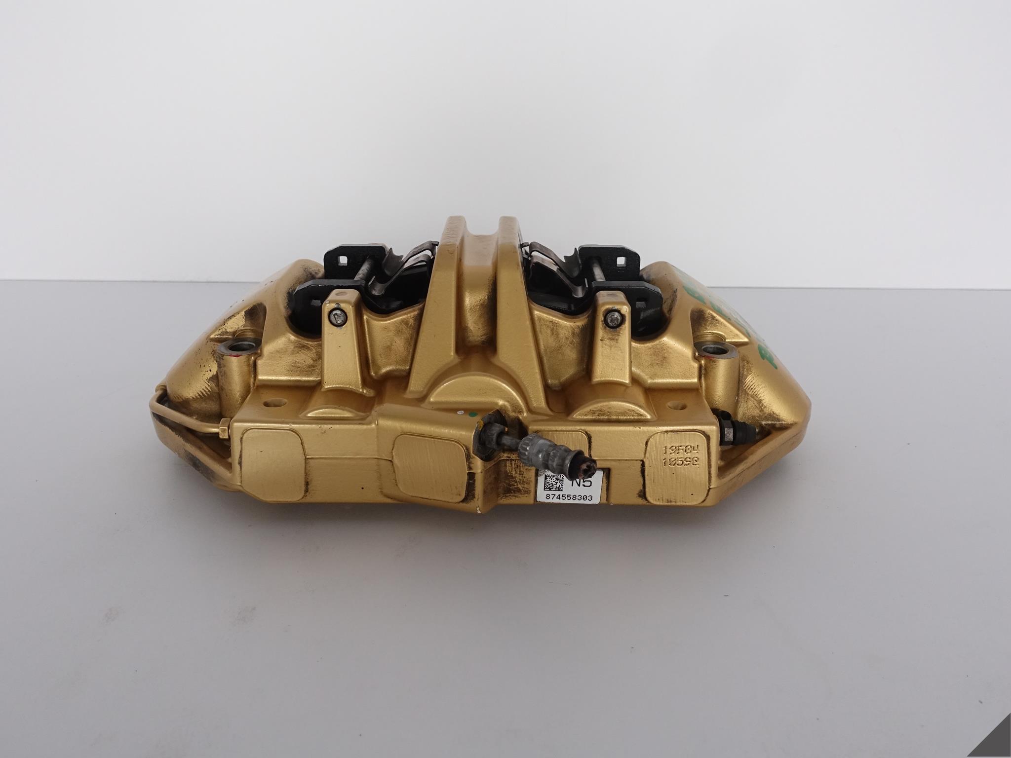 BMW M5 F90 M8 F91 GOLD ZACISK+KLOCKI LEWY PRZÓD Strona zabudowy przód - lewa