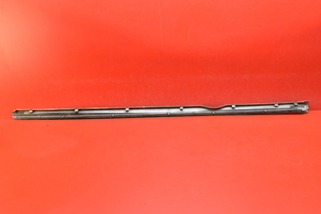 moulding threshold left 1012215-00-F TESLA MODEL S PERFORMANCE 12-20