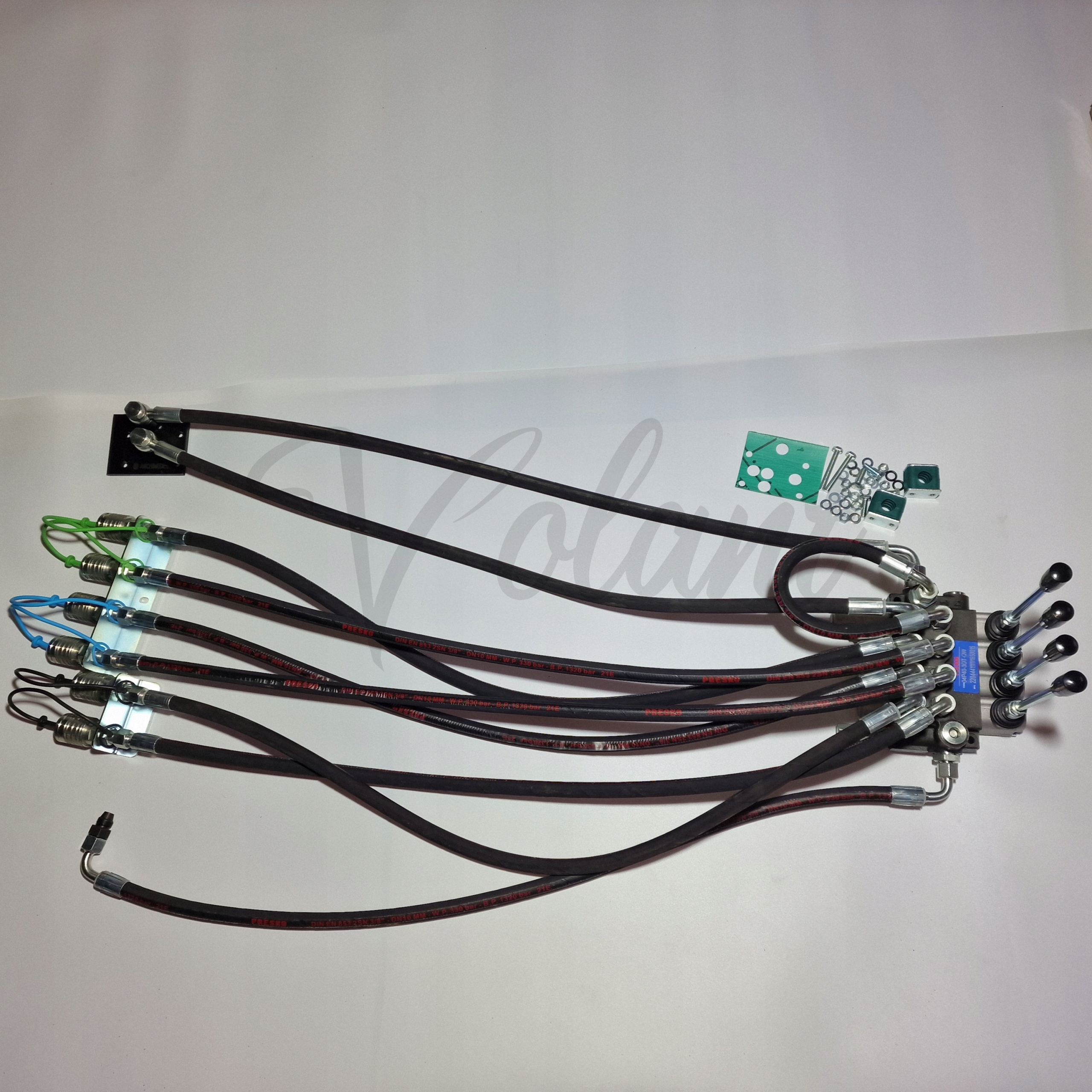 4 Sekční Rozdělovač C-330 Vnější Plovoucí 4 Hydraulické Sekce