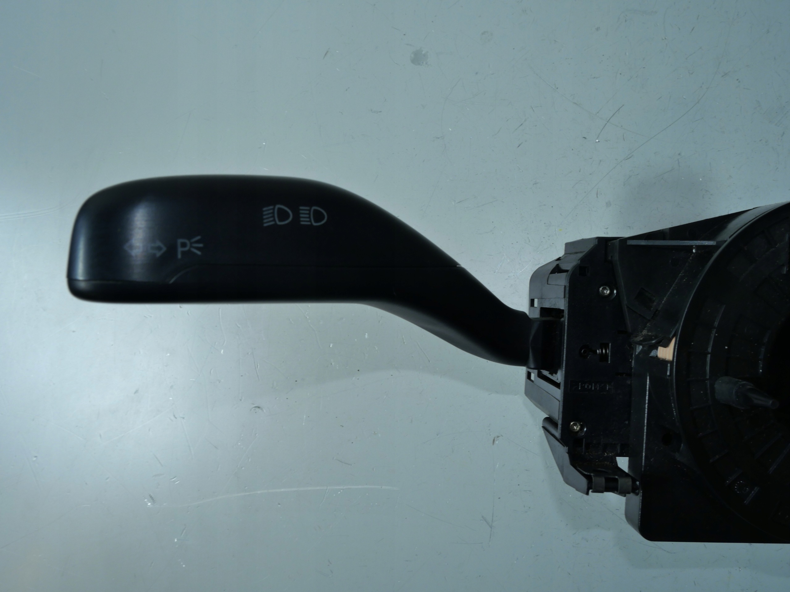 steering wheel levers and controls ring VW 6Q0953503AD