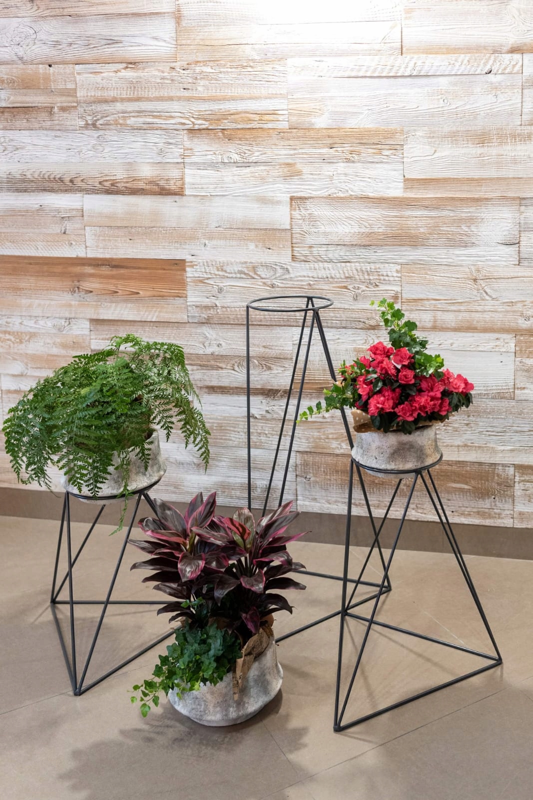 Kwietnik Metalowy Stojak na jedną donicę 40cm Kod producenta 10-1533/90/