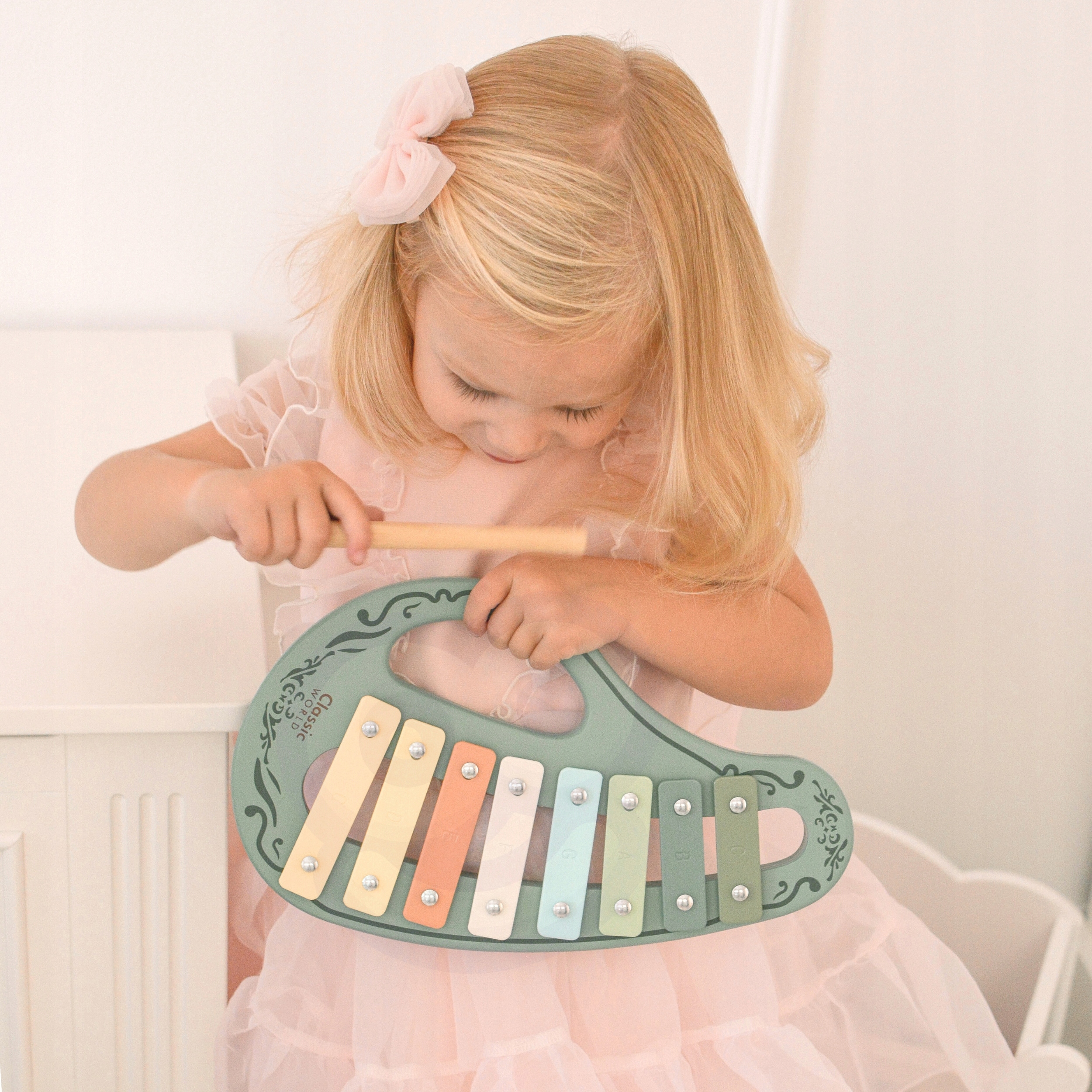 DREWNIANY DUŻY ZESTAW VINTAGE INSTRUMENTY MUZYCZNE CYMBAŁKI CLASSIC WORLD Kolor zielony