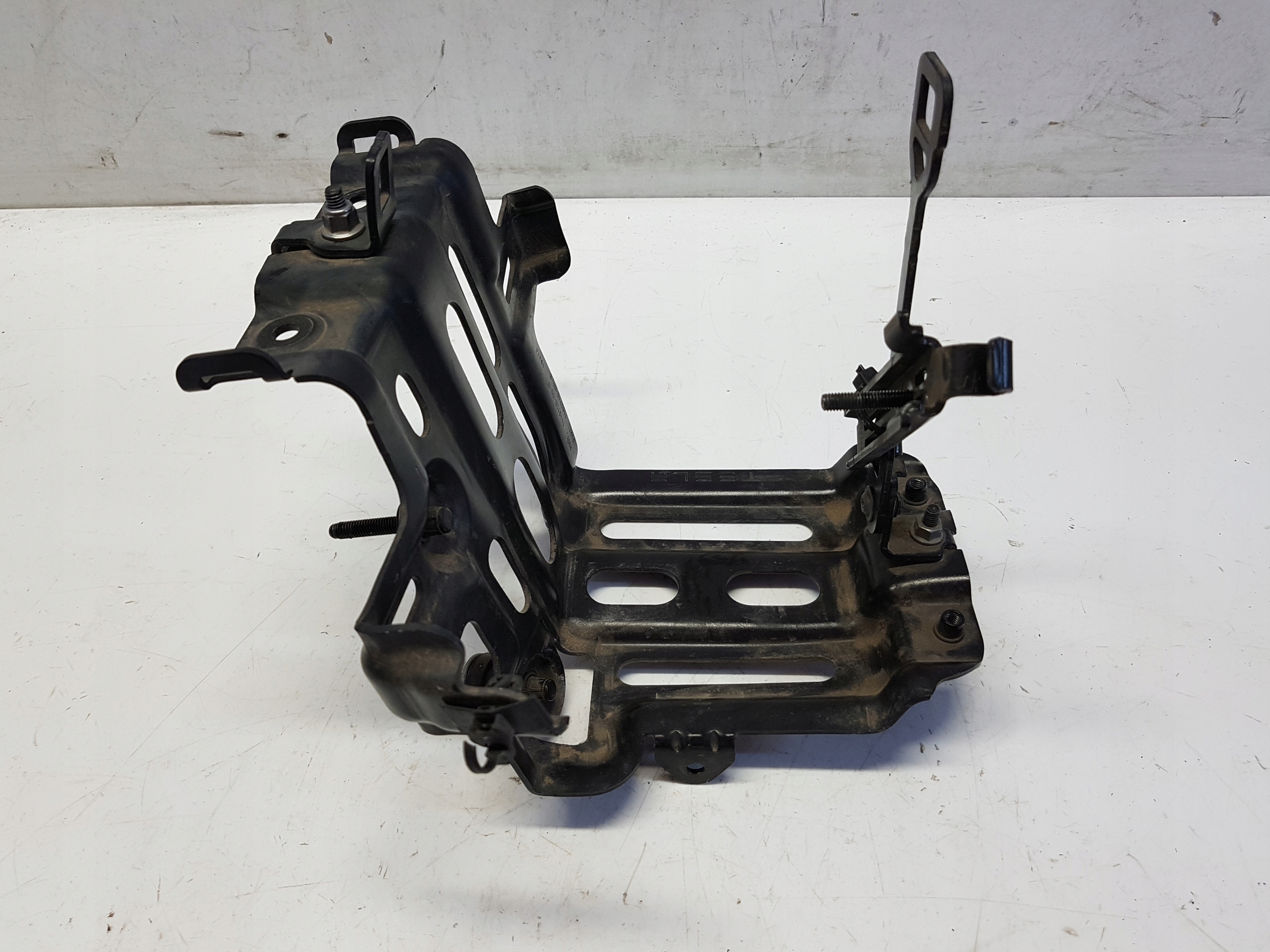 TESLA MODEL III 3 Y Halter akumulatora baterii