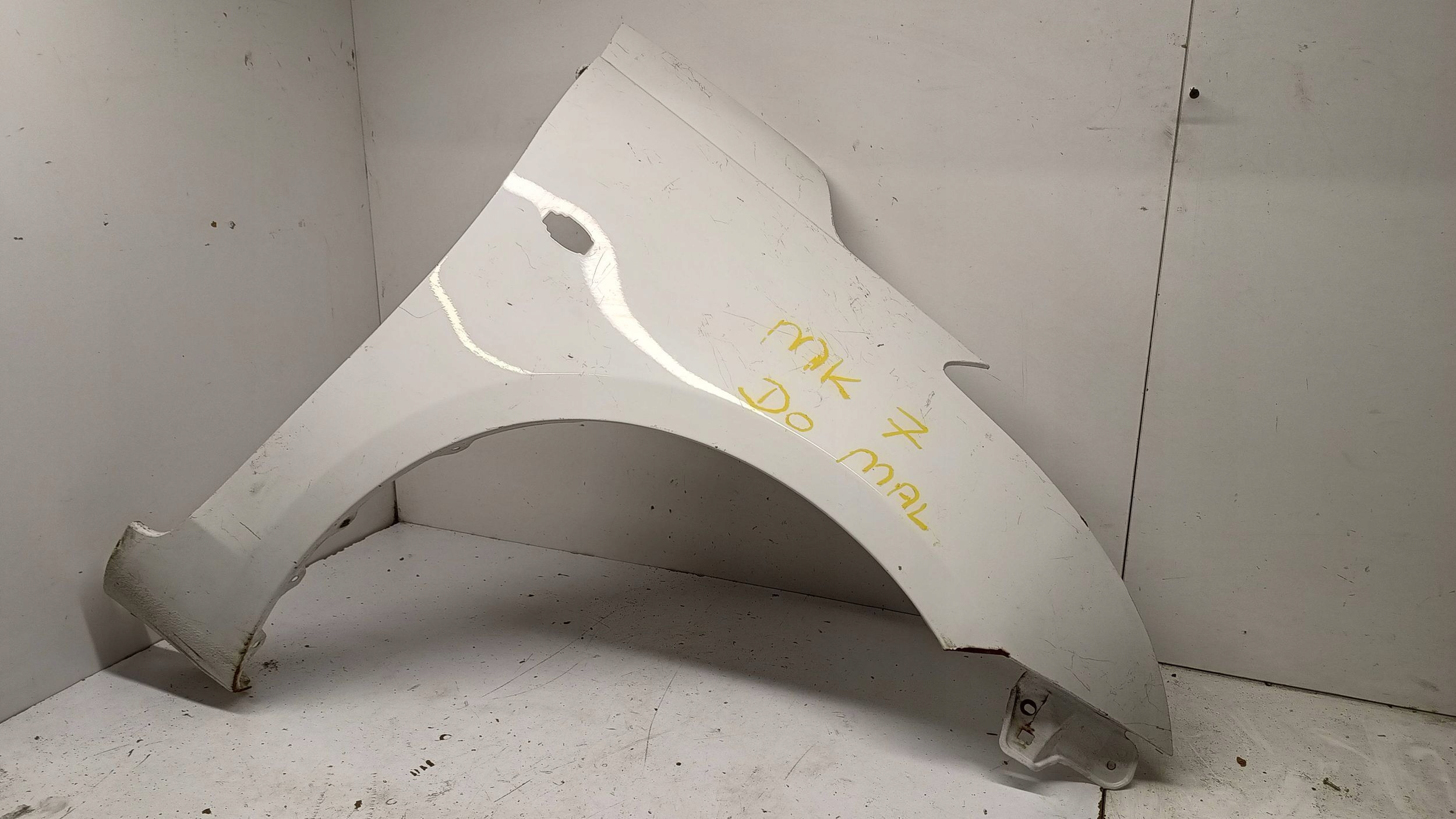 SUZUKI SWIFT MK7 fender right front 2010