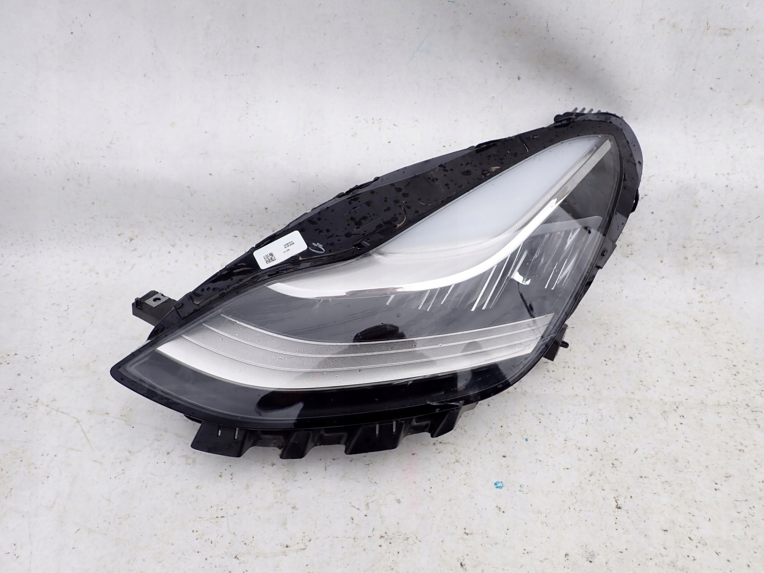 TESLA 3 III 17- light left front front FULL LED