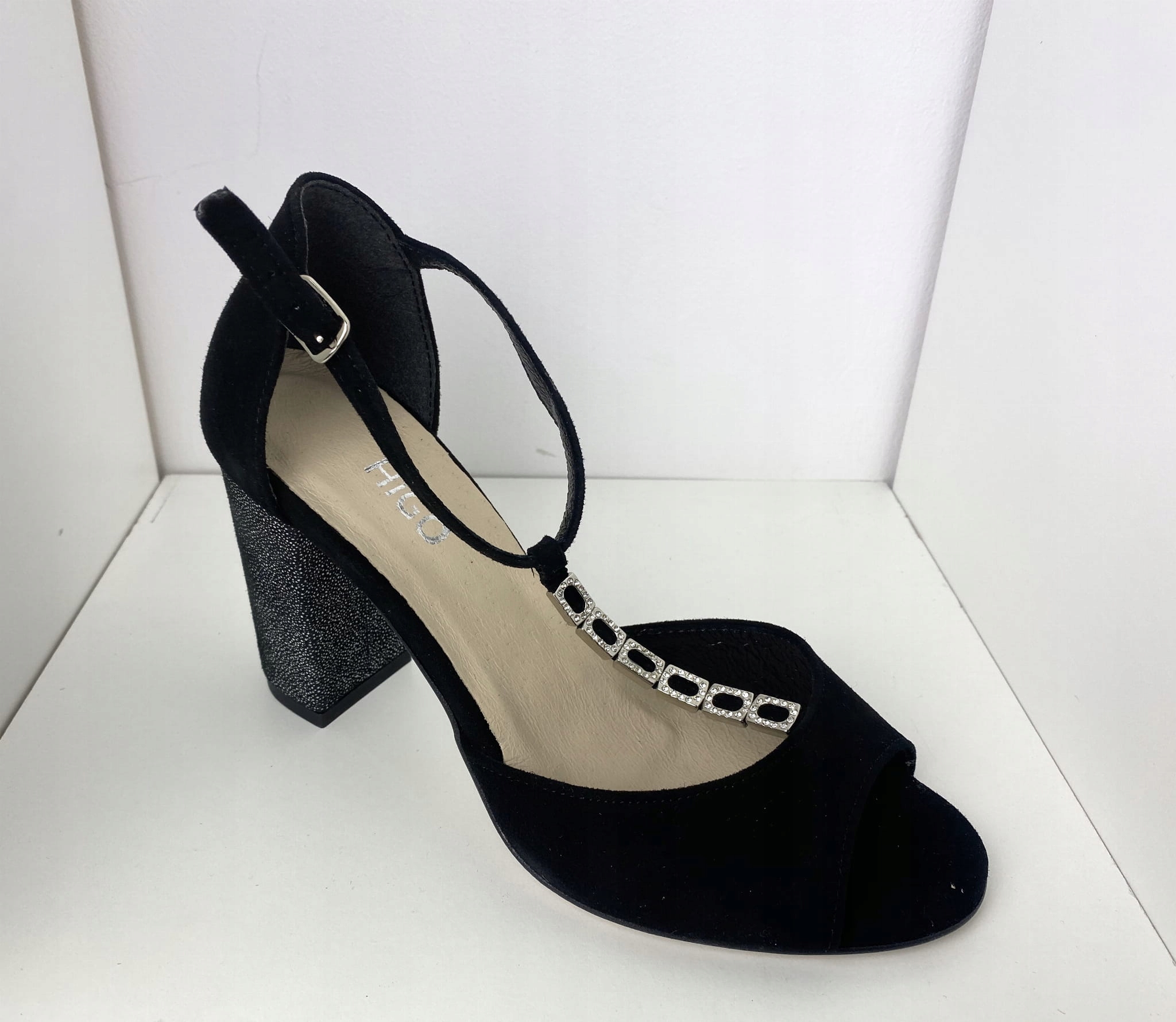 Dámské sandály Higo kožené 2139/1 Černá 37, Černá