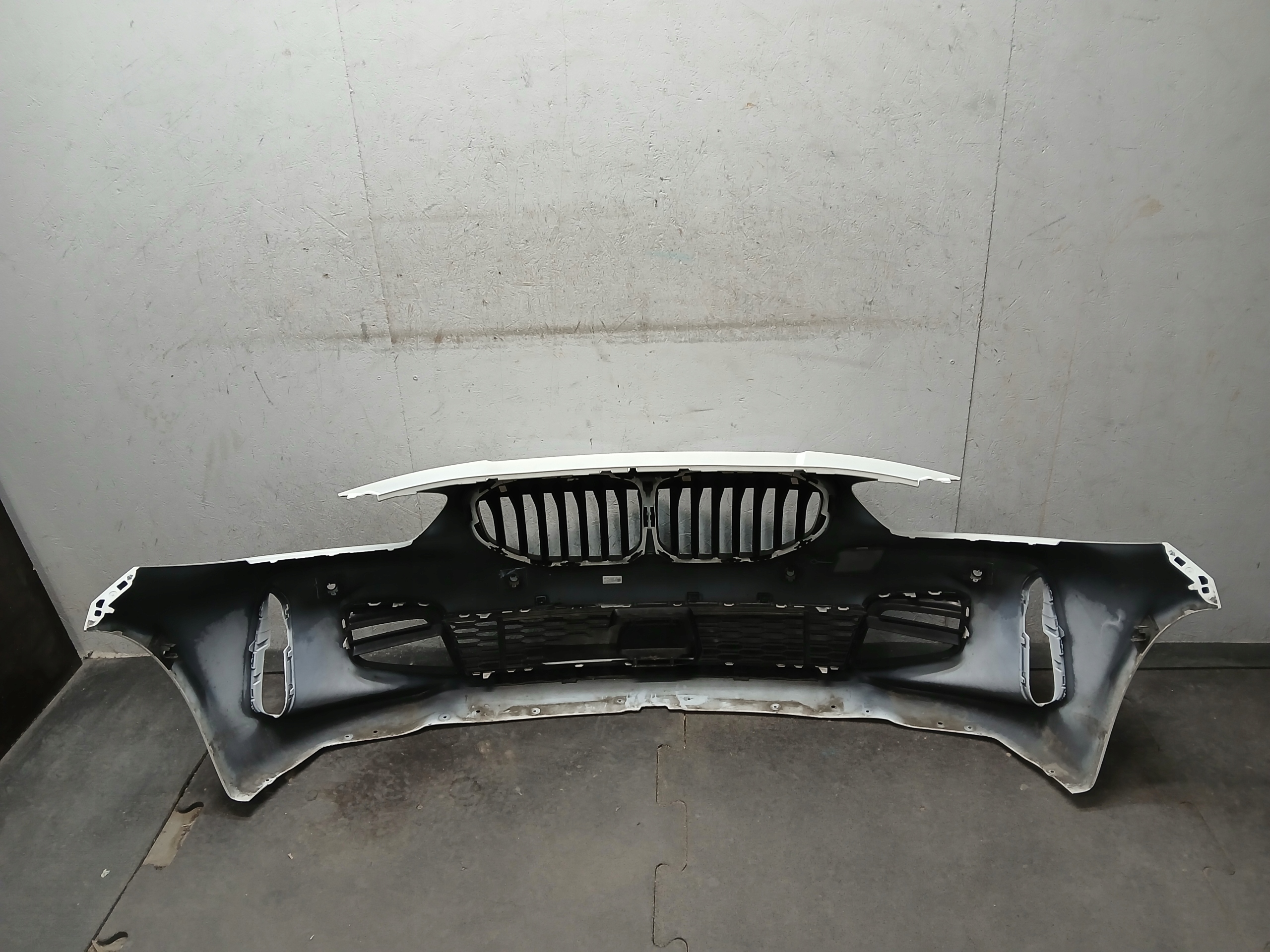 paraurti anteriore BMW 1 e F40 M PAKIET