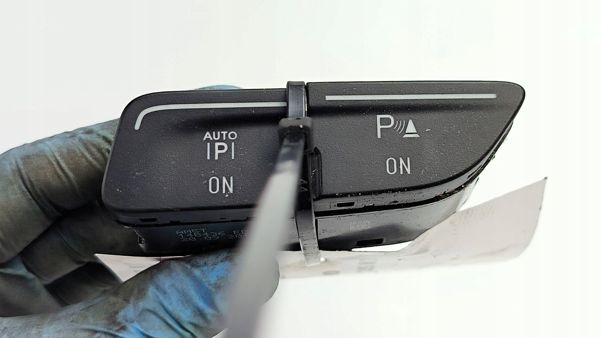 Bouton 14B436EB FORD FOCUS MK3