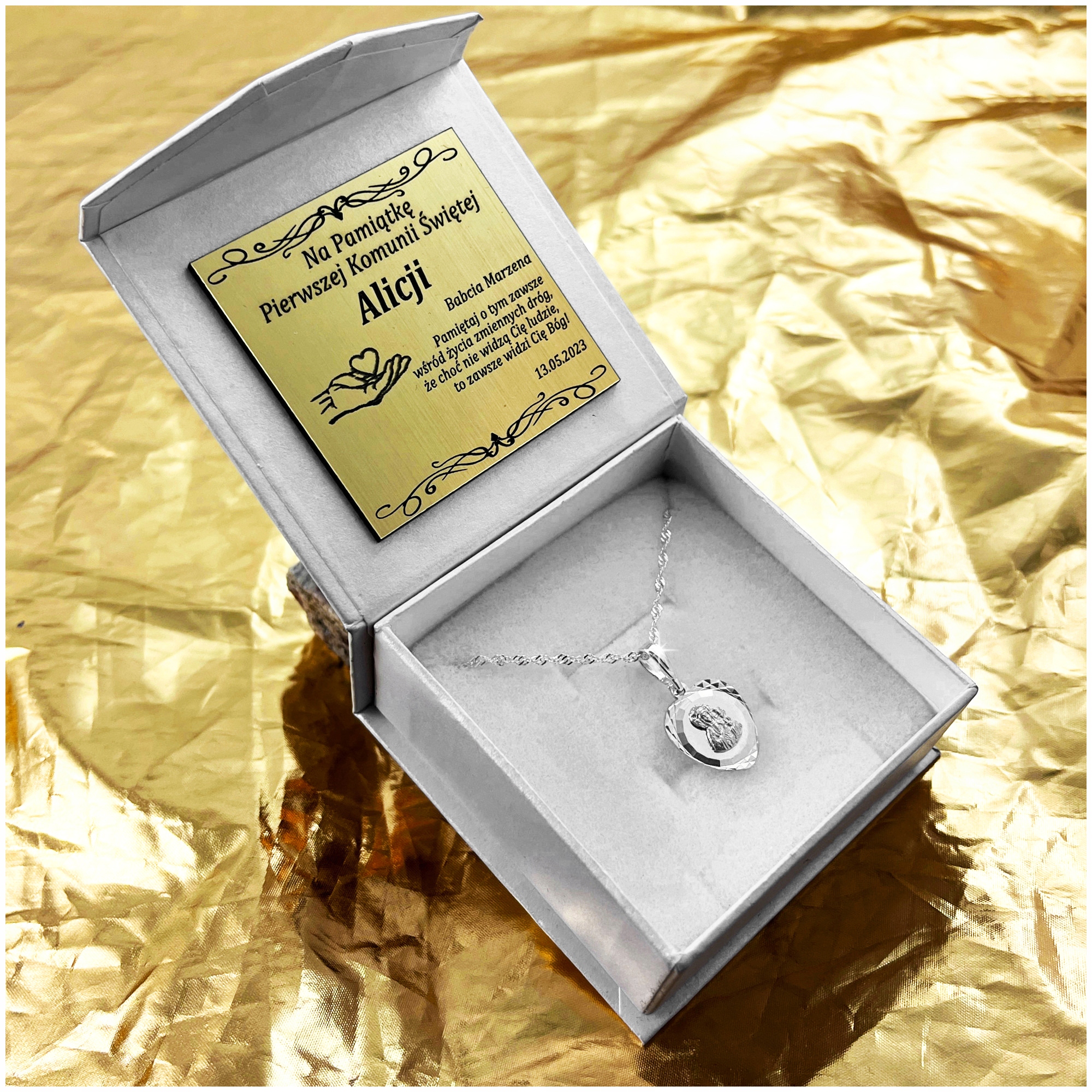 SREBRNY ŁAŃCUSZEK Z MEDALIKIEM PR. 925 PAMIĄTKA I KOMUNII ŚWIĘTEJ + GRATISY Kolor srebrny