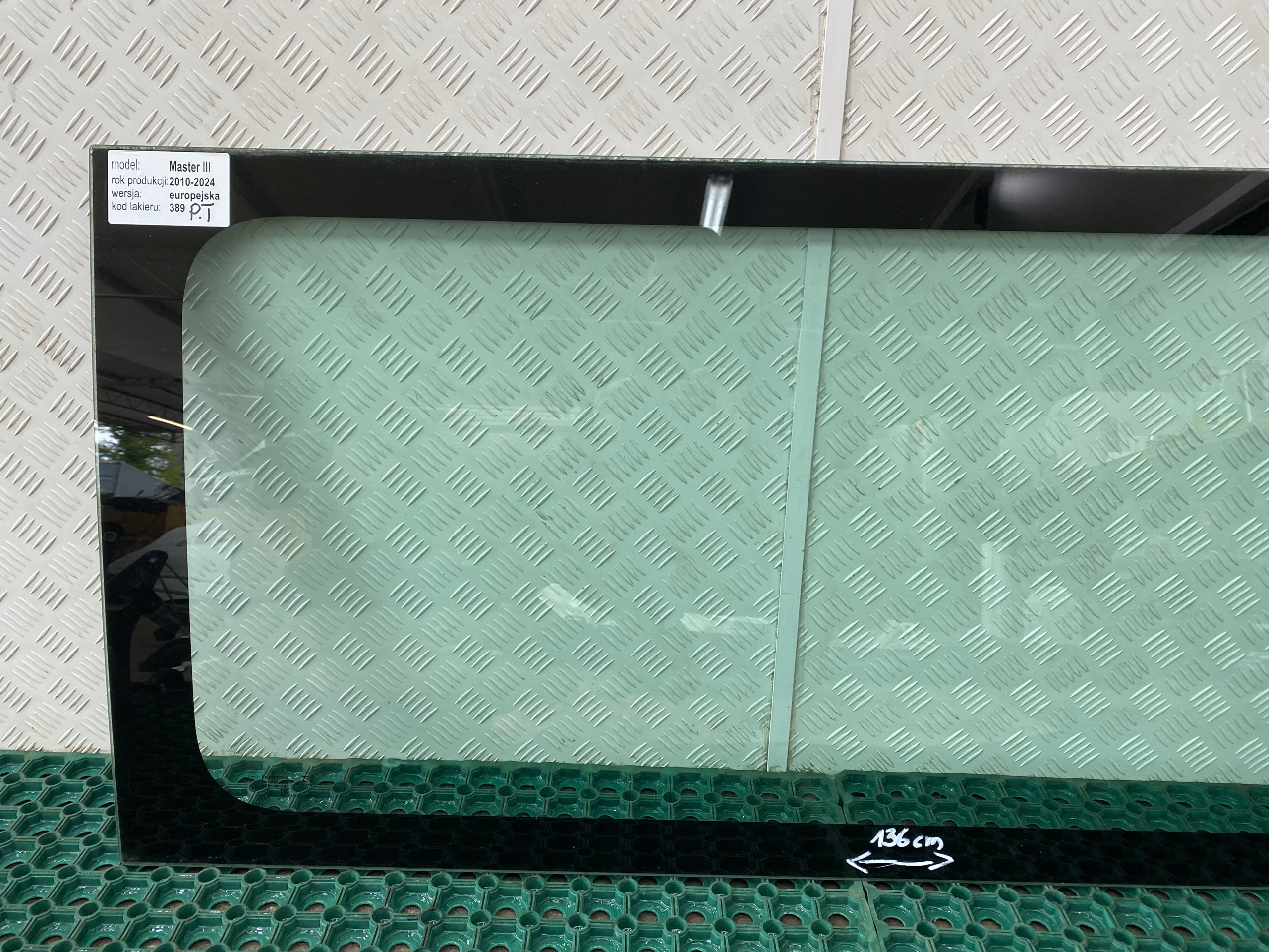 RENAULT MASTER III MOVANO B window bodywork side rear right rear part 136CM