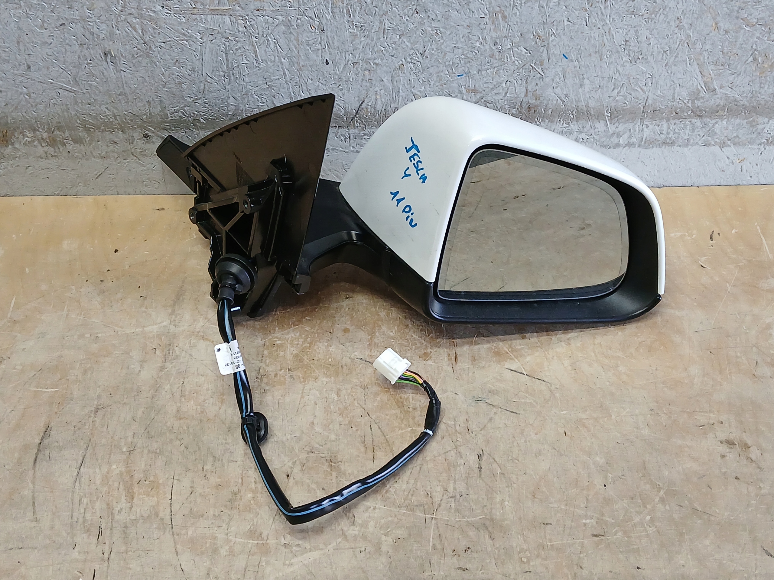 mirror right TESLA Y 11PIN