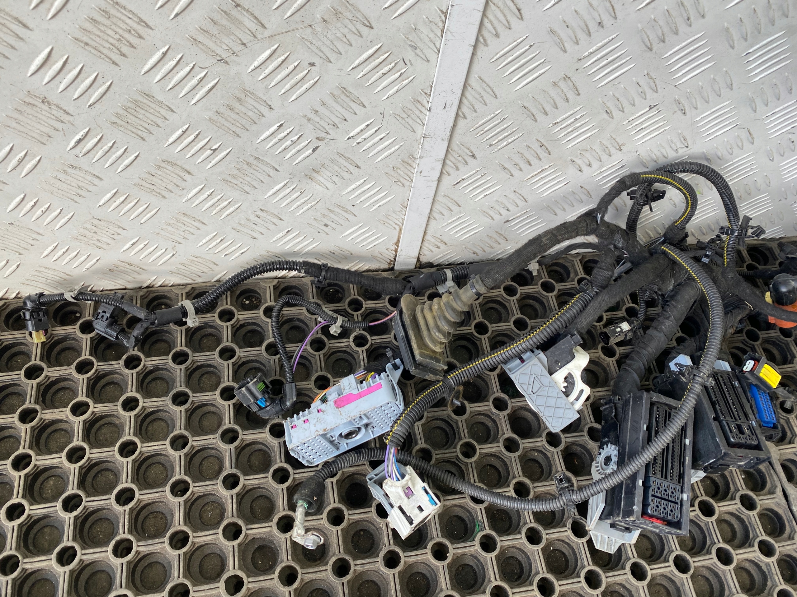 OPEL ASTRA K 15-21 1.6 CDTI bundle motor wiring 39207939