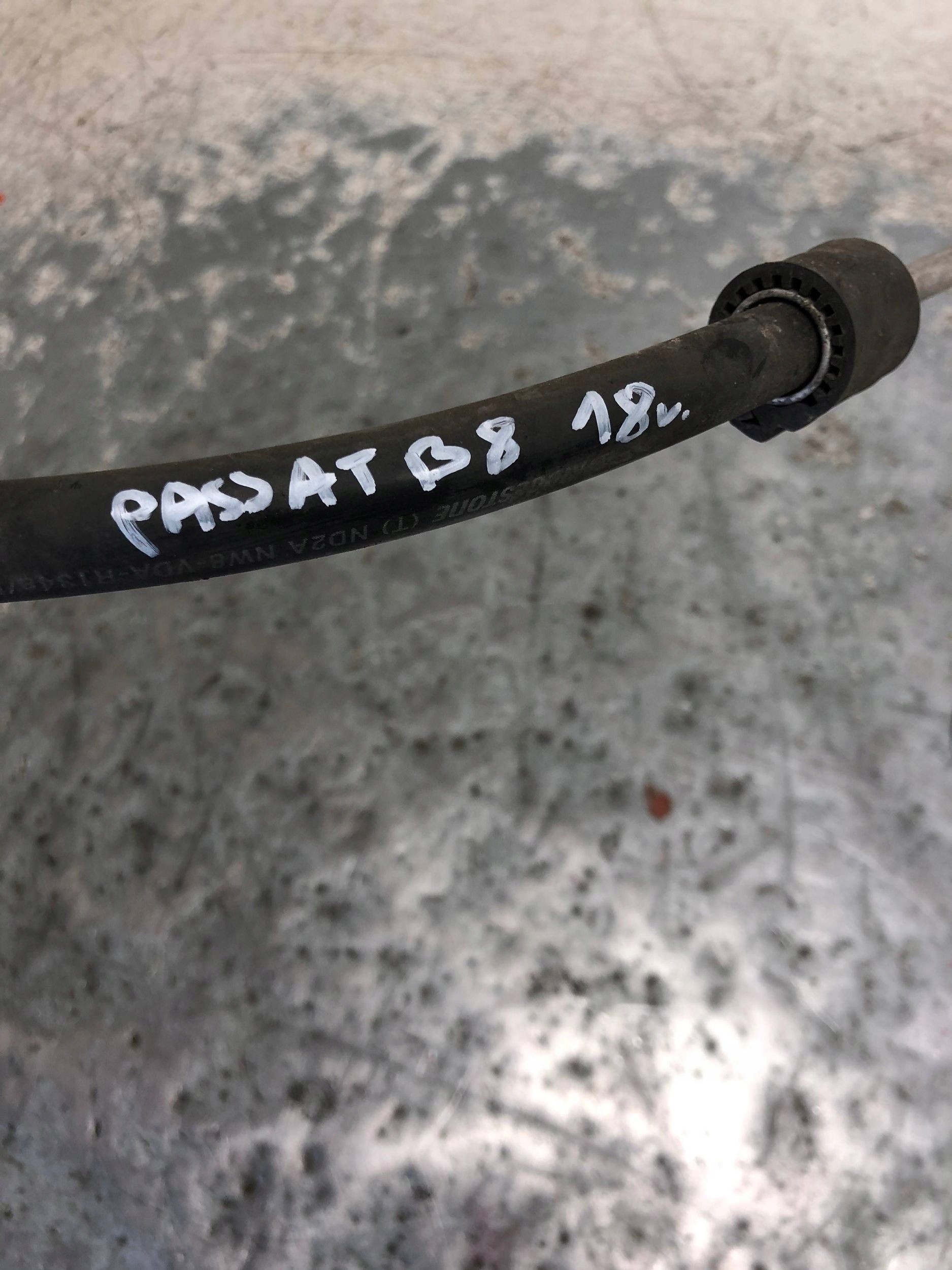 vezetö a klímának VW PASSAT B8 5Q0816741C