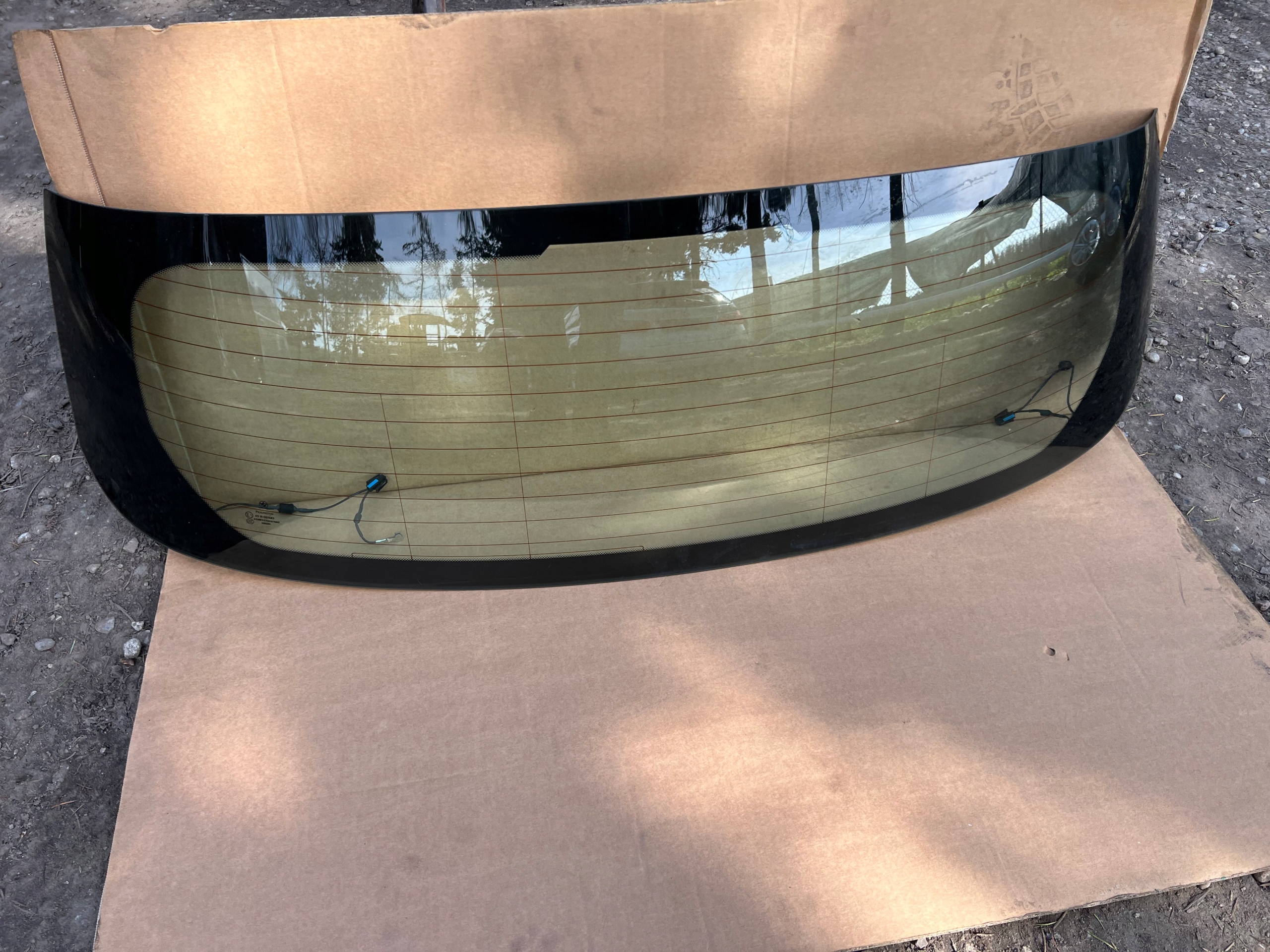 BMW 1 E81 E87 SZYBA TYŁ TYLNA OE