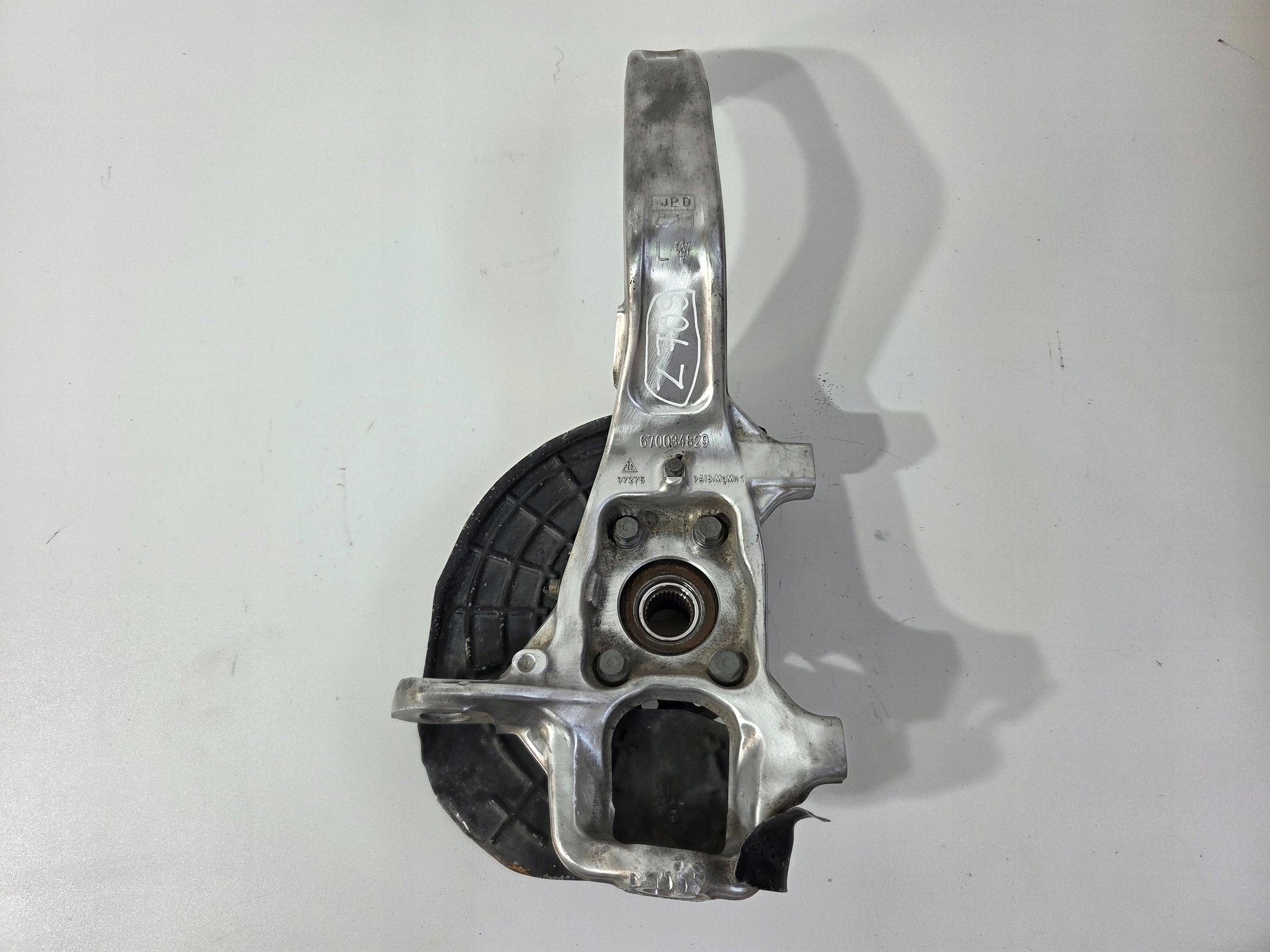 Maserati Levante swing front left 670034829 (Z709)