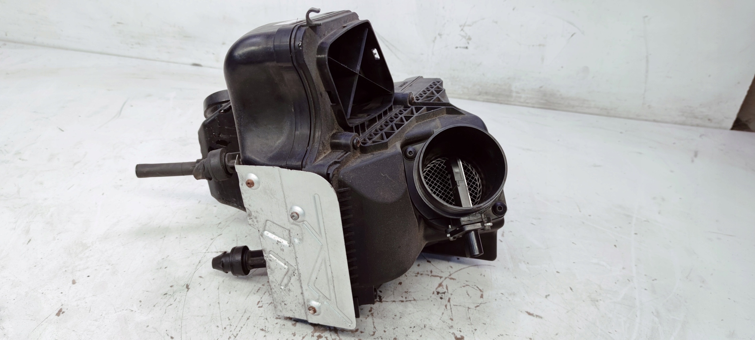 GEHÄUSE FILTER LUFT AUDI A4 B8 A5 8K0133835AF