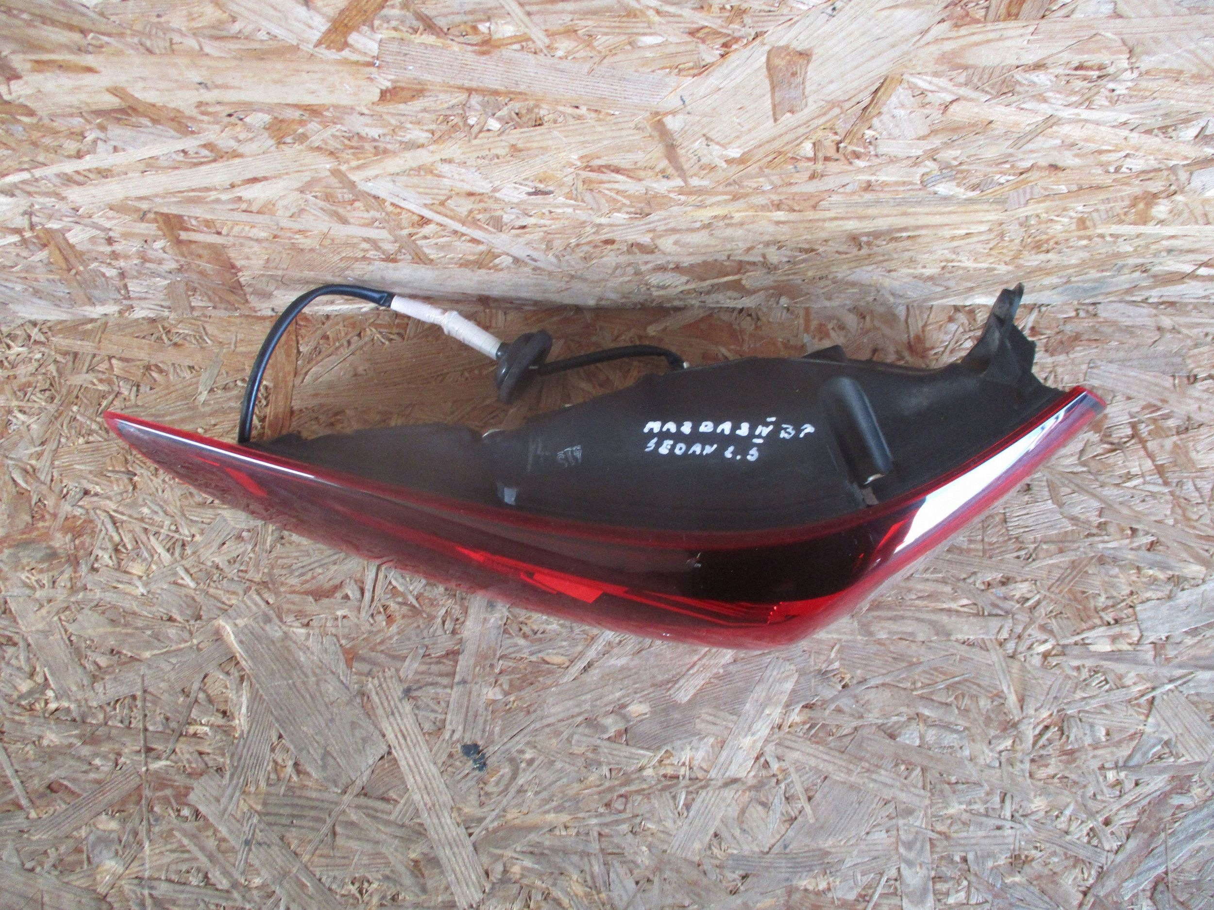 light rear part rear left MAZDA 3 IV BP LIFT 21