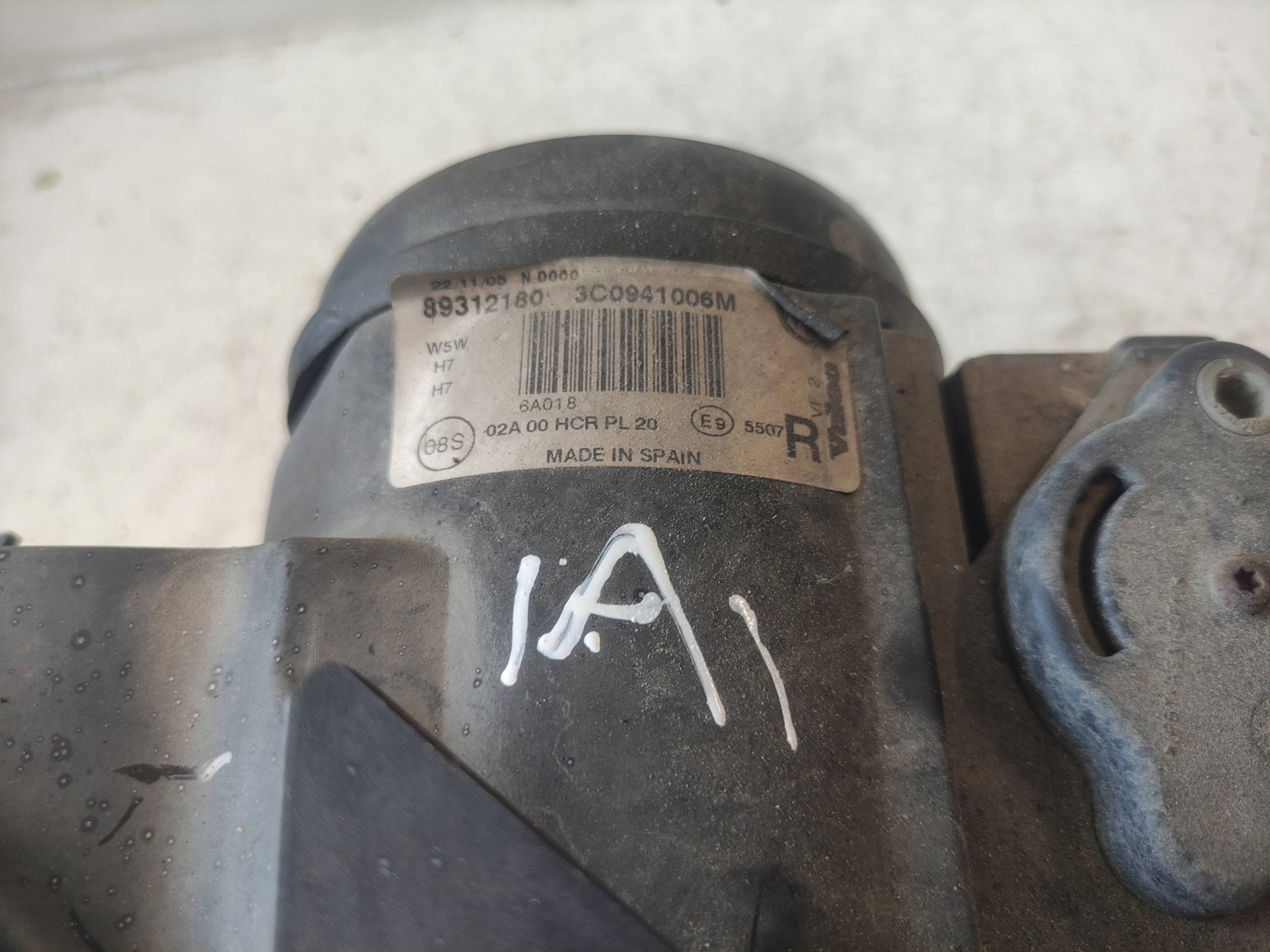 light right front VOLKSWAGEN Passat B6 PRZEROBIONA for XENON