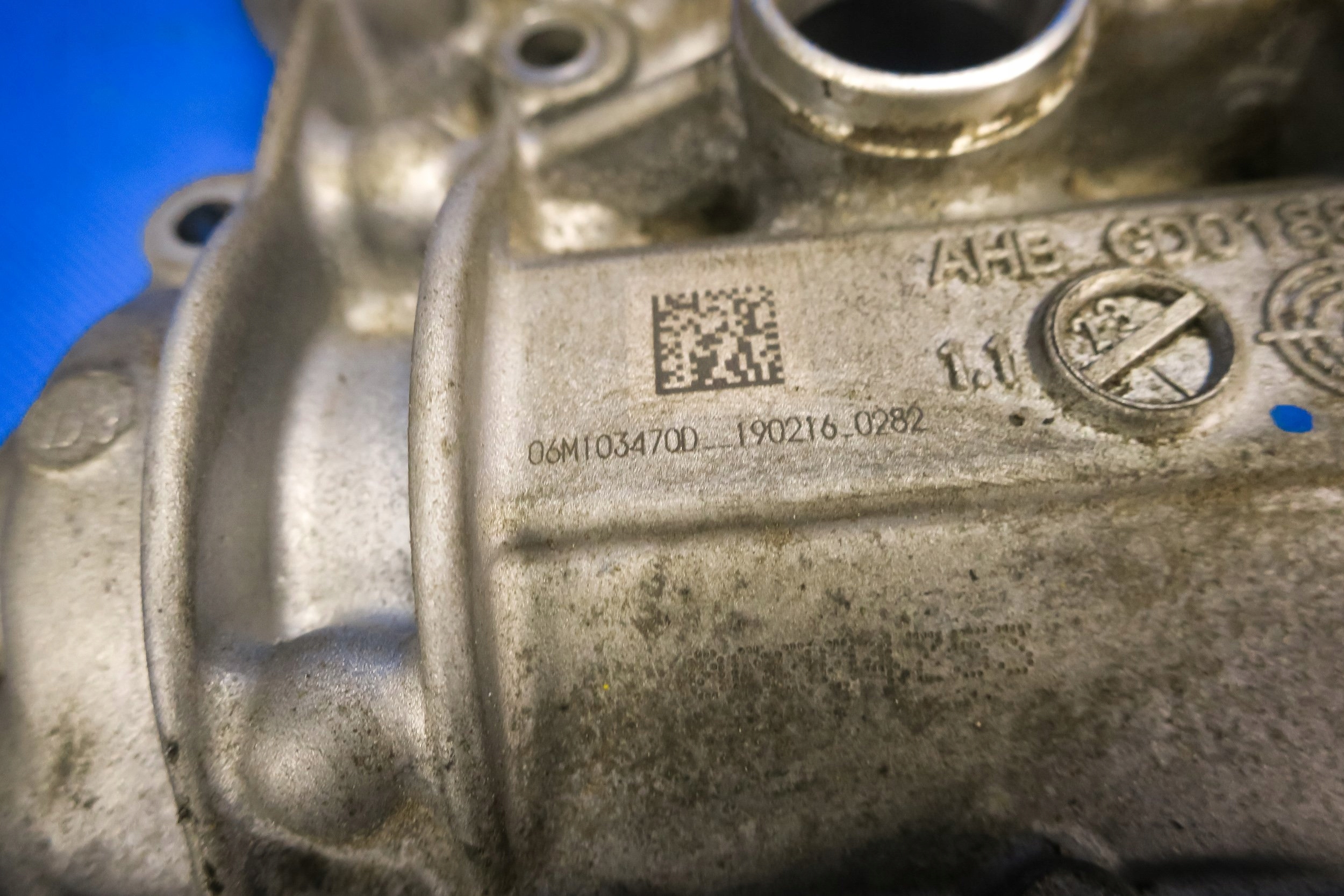 kryt ventilů vačky Audi S4 S5 8W 06M103470D