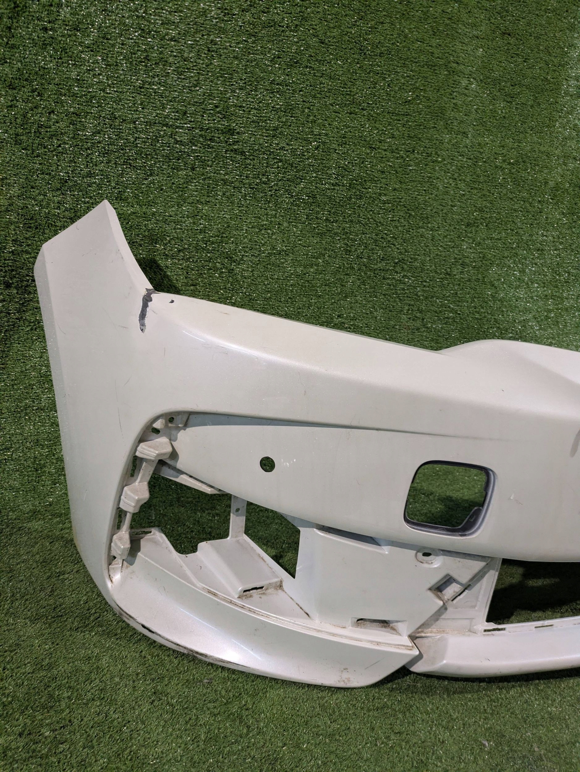 front bumper front TOYOTA COROLLA E16 LIFT 16-19 NR.8736
