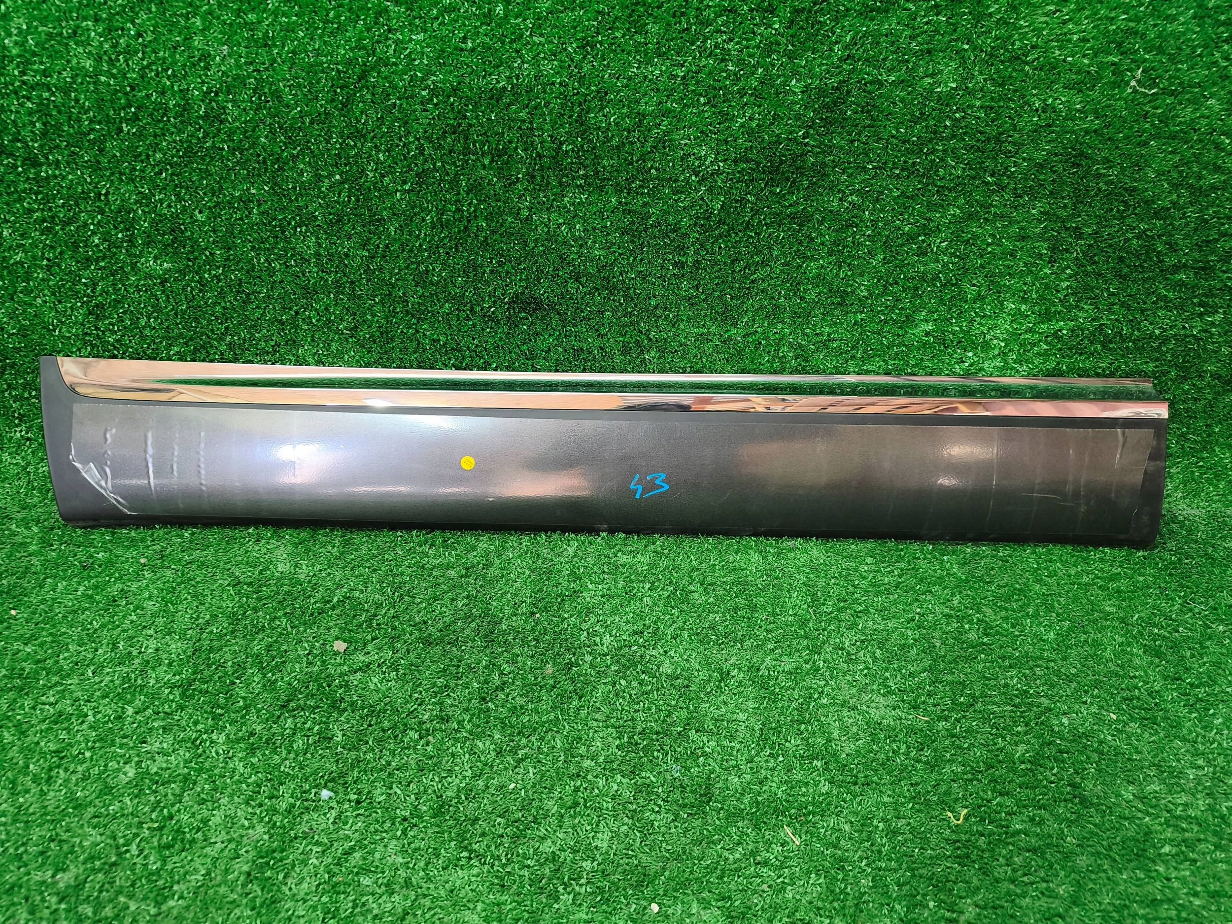 moulding door left front KIA SORENTO III 14- NR.43
