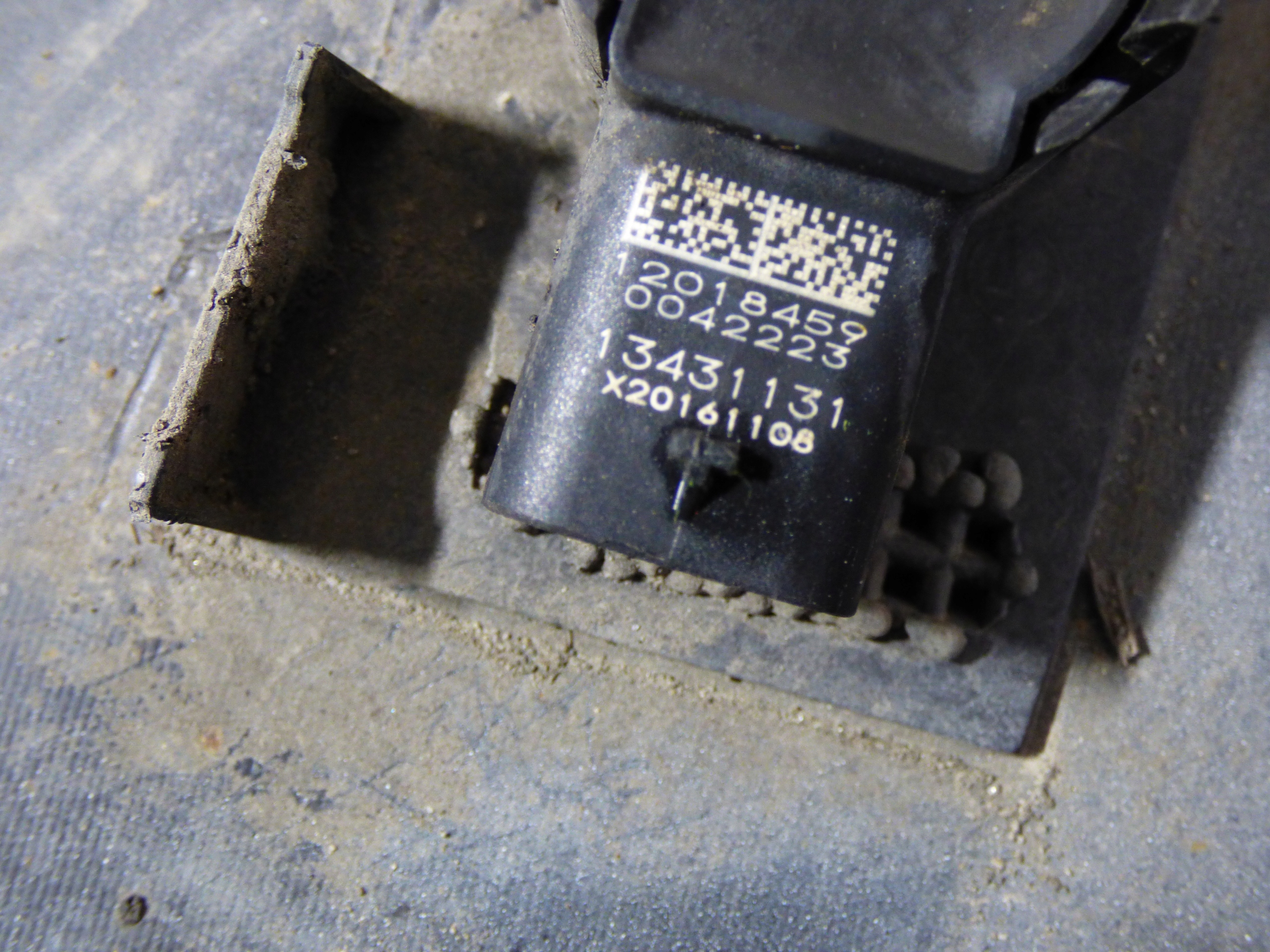 Sensor Parken PDC Y40R OPEL ASTRA K V
