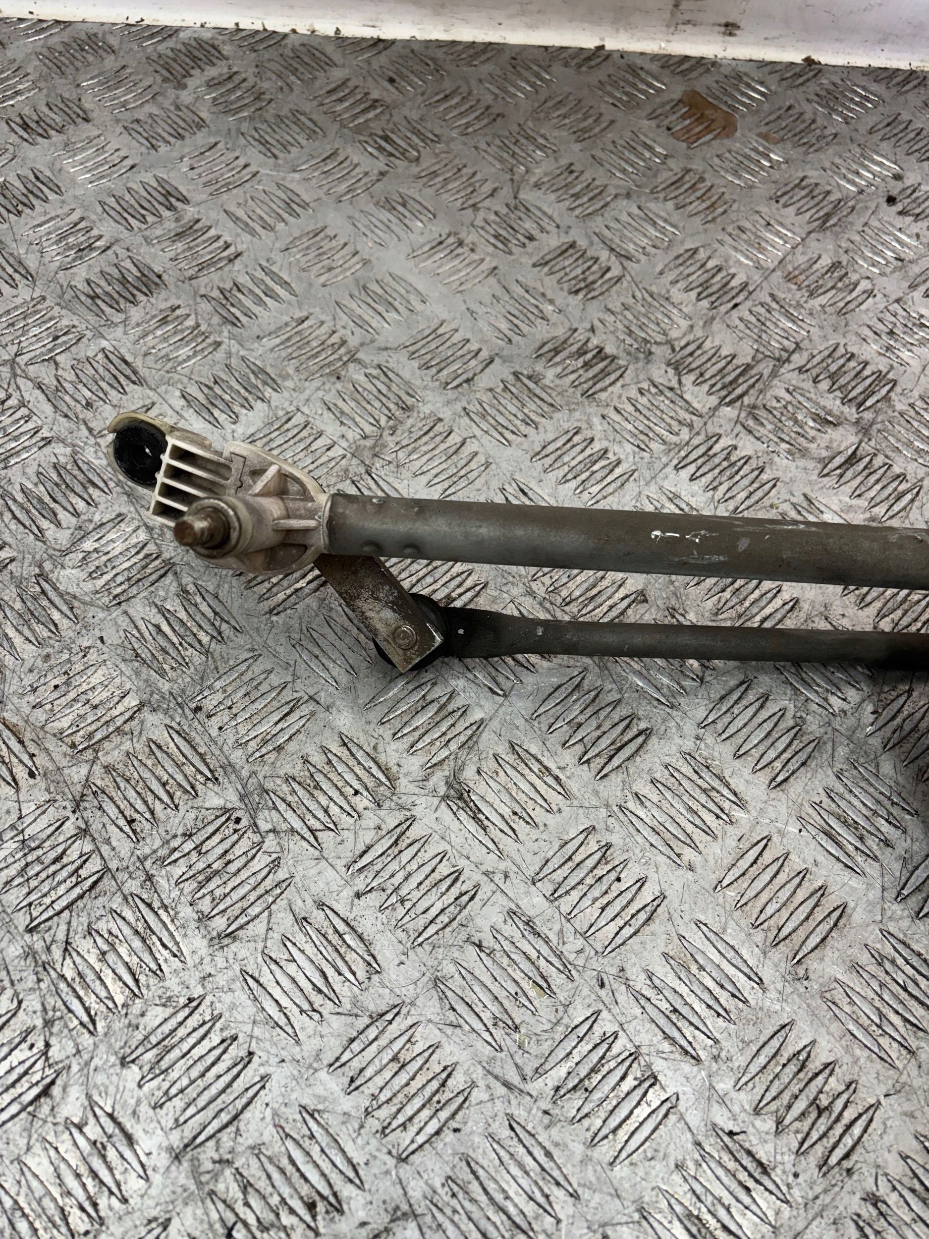 Wischergestänge SUZUKI SWIFT MK6