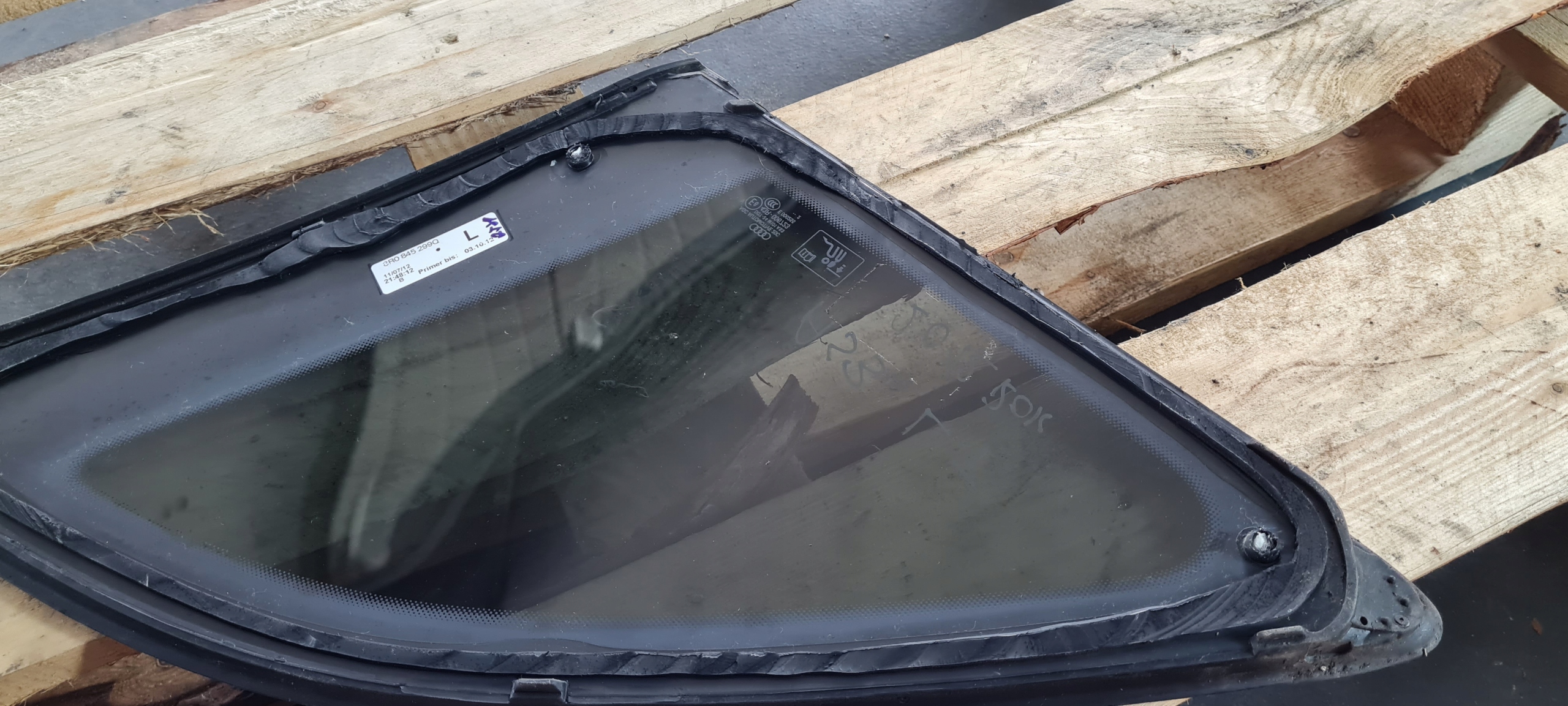 Q5 8R SQ5 window bodywork left left rear part AS3 12R