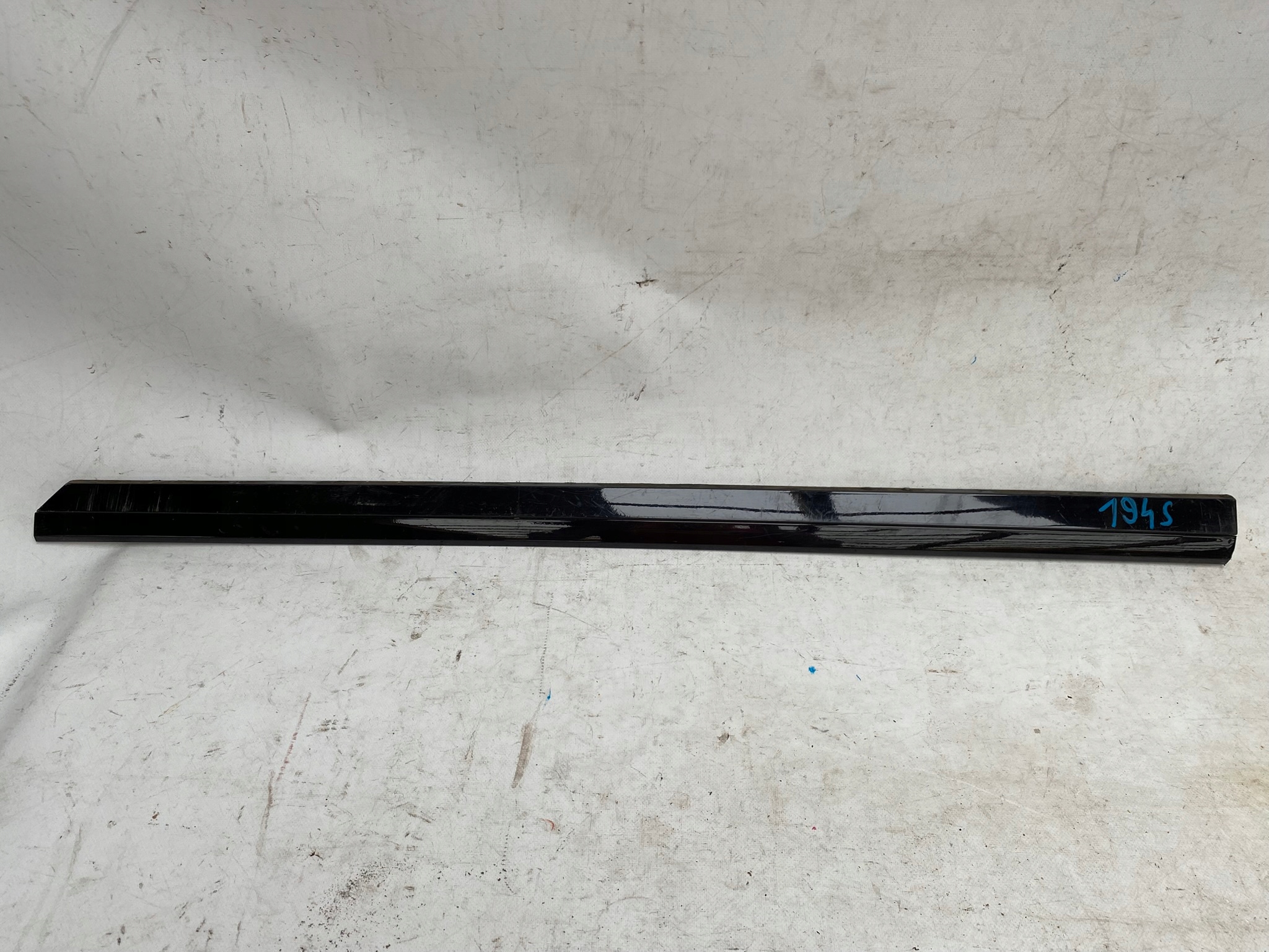 VW PASSAT B8 3G 14- moulding door right front lower 3G0854940E