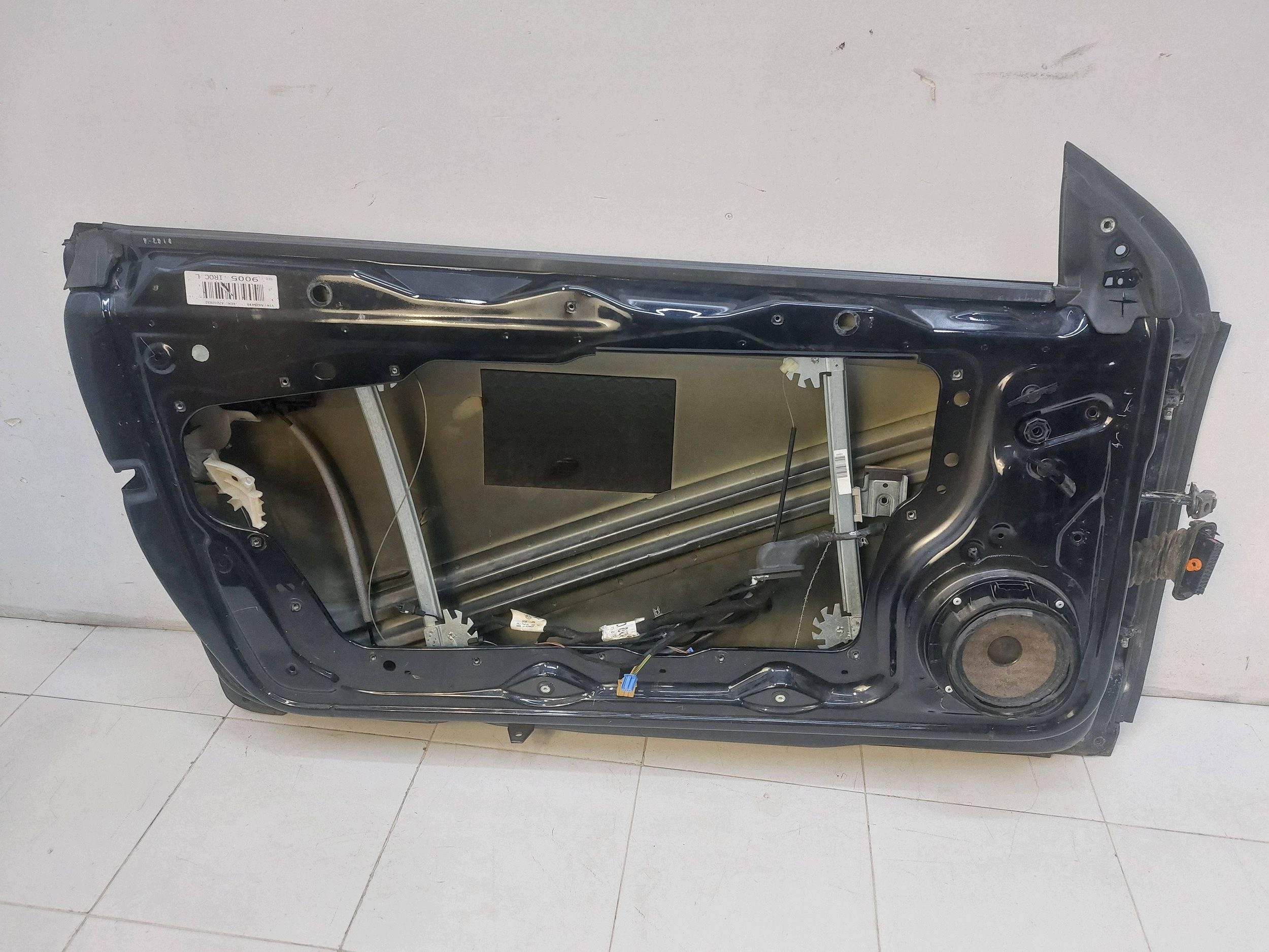 VW SCIROCCO 1K8 door left complete EUROPA LC9X