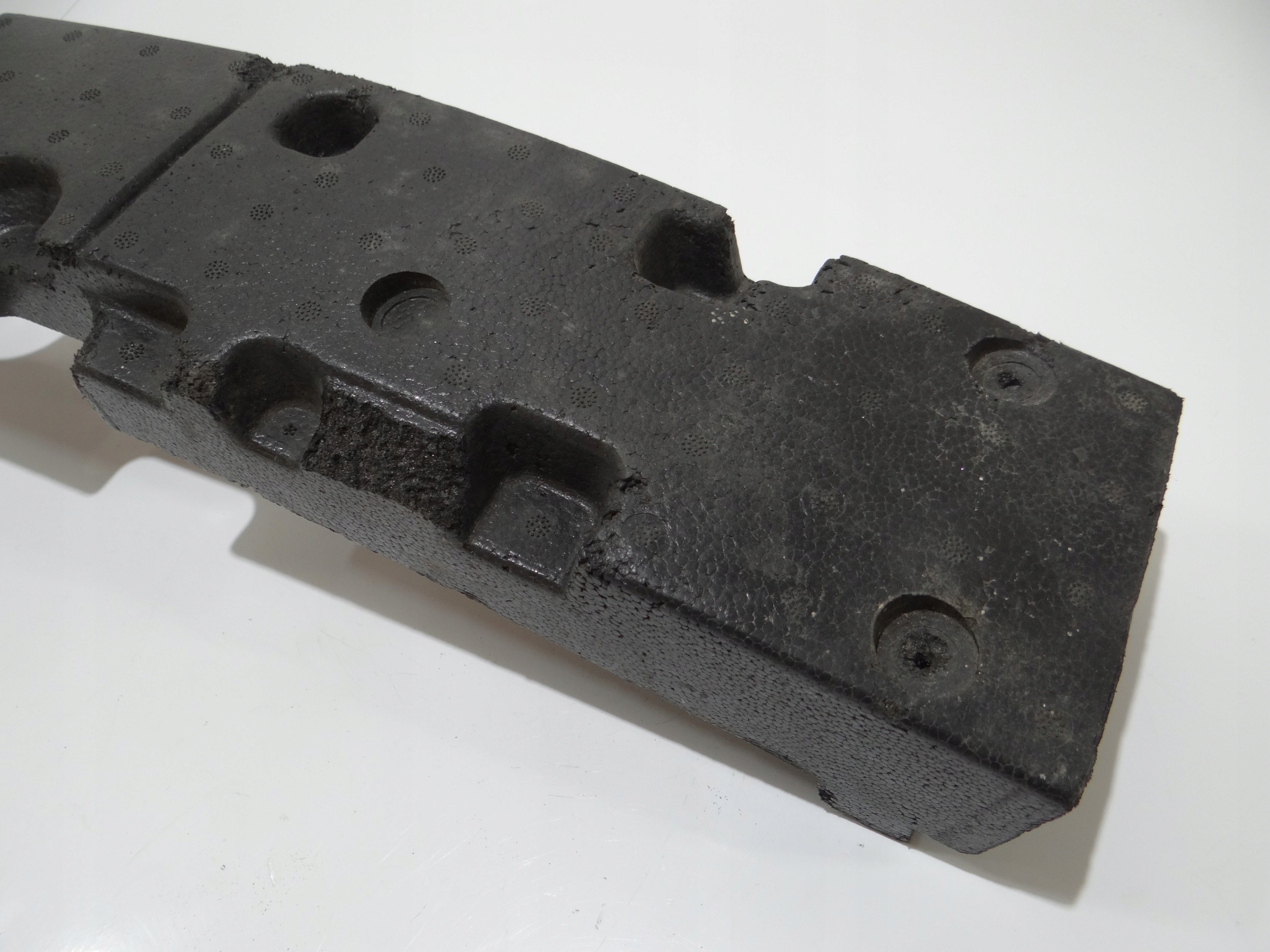 ABSORBER nárazníku levý předek BMW E60 E61 7178081 (4822551)