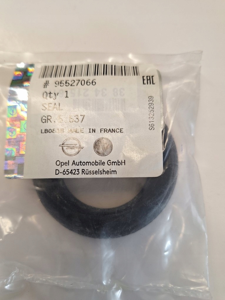 USZCZELNIACZ PÓŁOSI OPEL VIVARO B OE 95527066