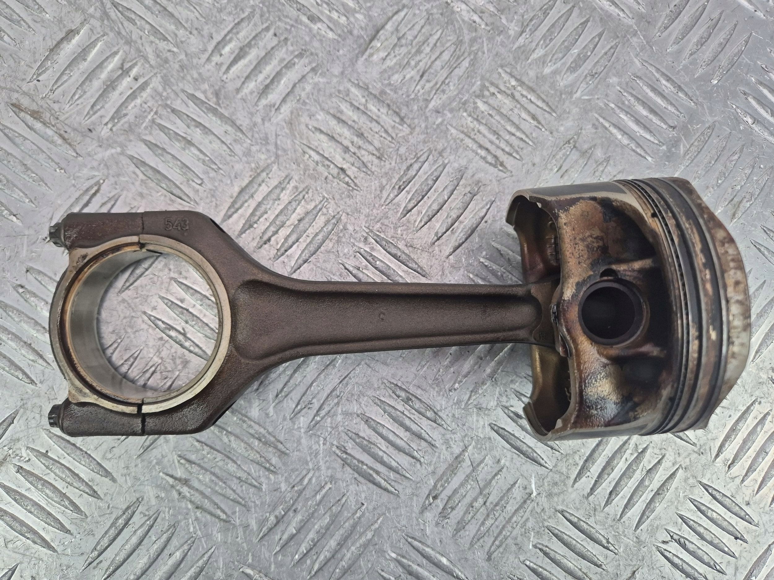 piston with connecting rod BMW 1 E81 118i 084201 N43B20AA