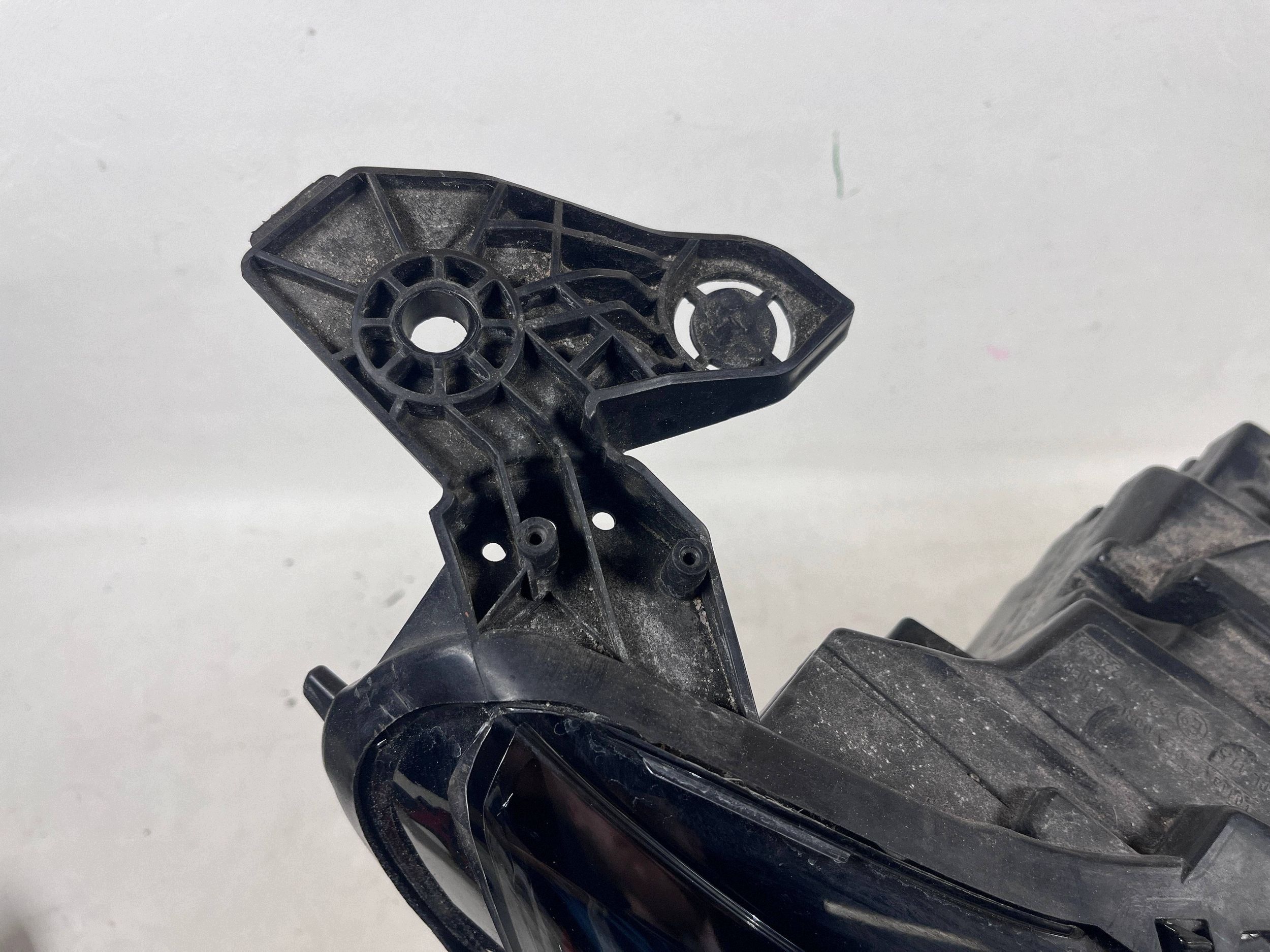 Opel Corsa F 19- light right front front