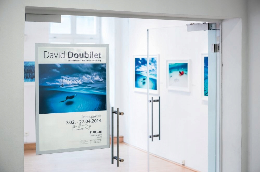 RAMKA A1 MAGNETYCZNA SAMOPRZYLEPNA Durable Duraframe srebrna 639 x 886 mm Stan opakowania oryginalne