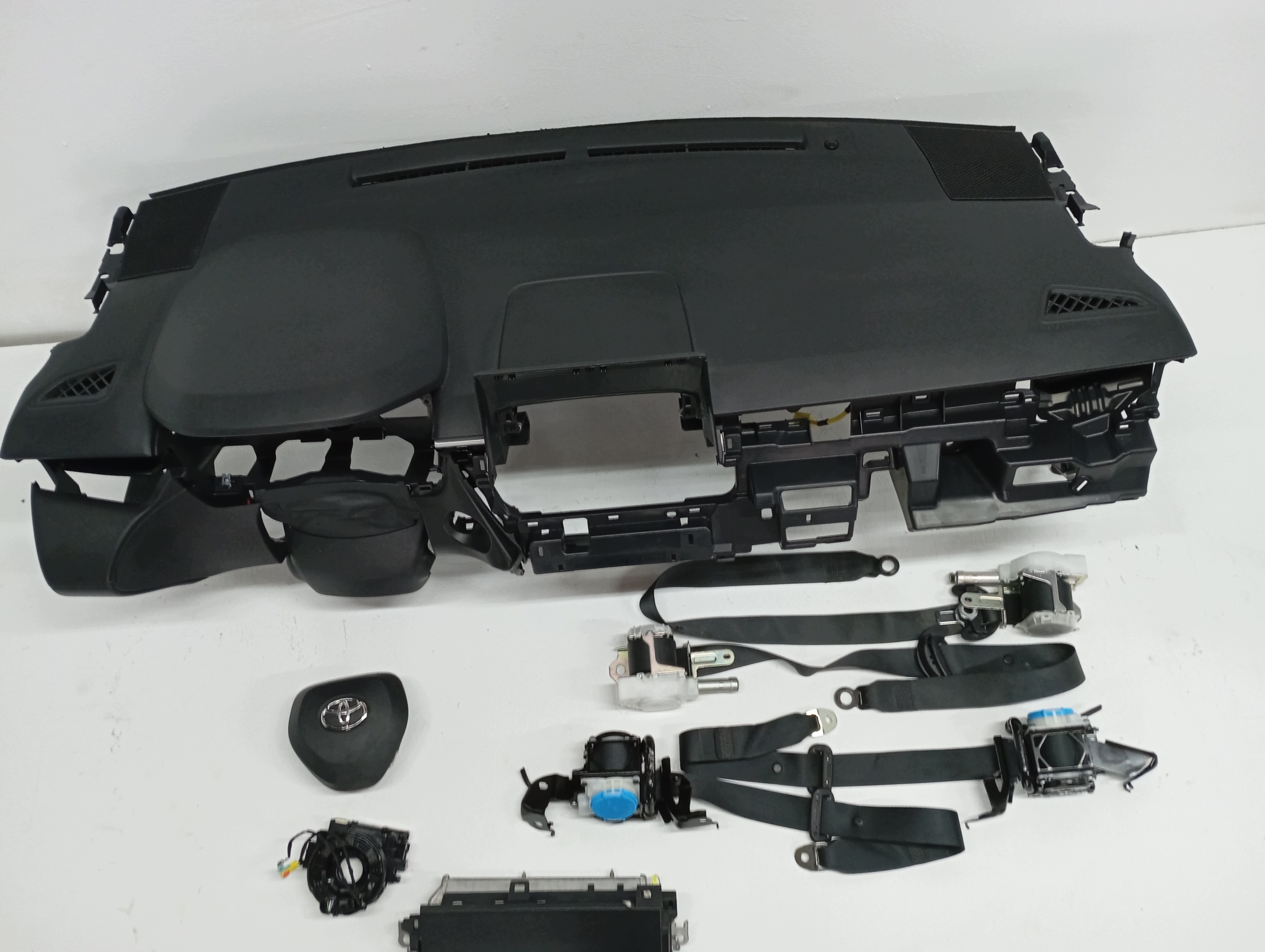 dashboard TOYOTA COROLLA CROSS 23R