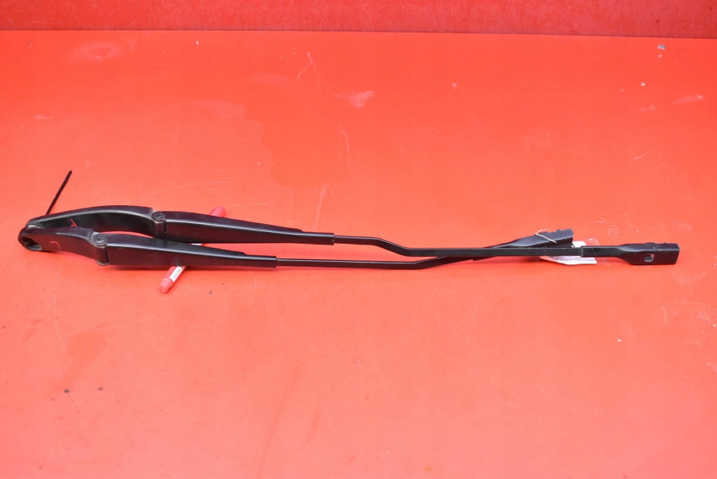 wiper arm front EU 8K1955407 AUDI A4 B8 07-11