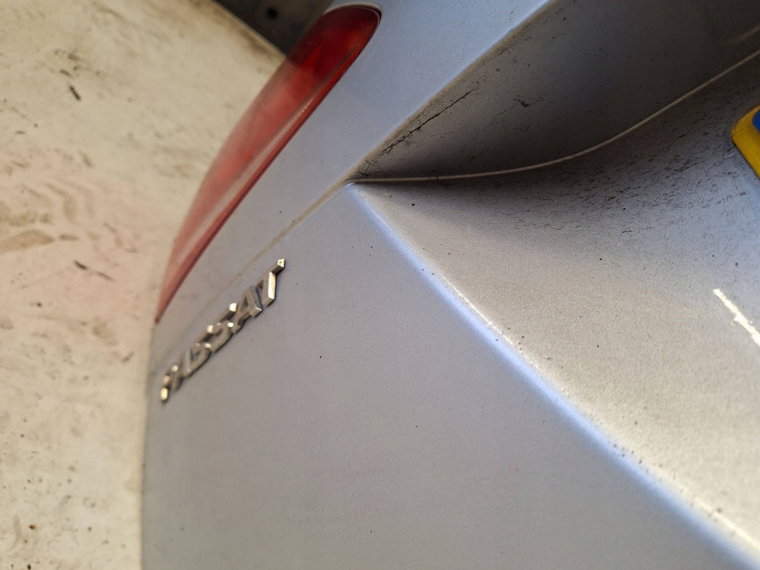 VOLKSWAGEN PASSAT B7 KOMBI 10-14 boot door
