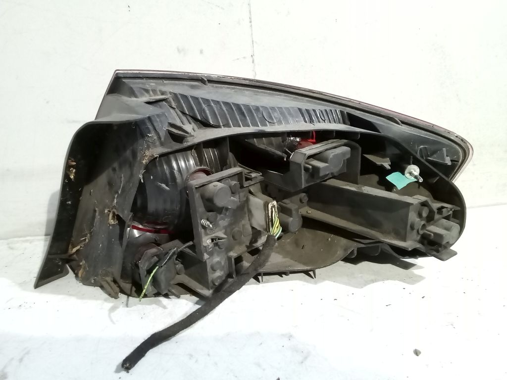 Peugeot 407 sedan light left rear part rear