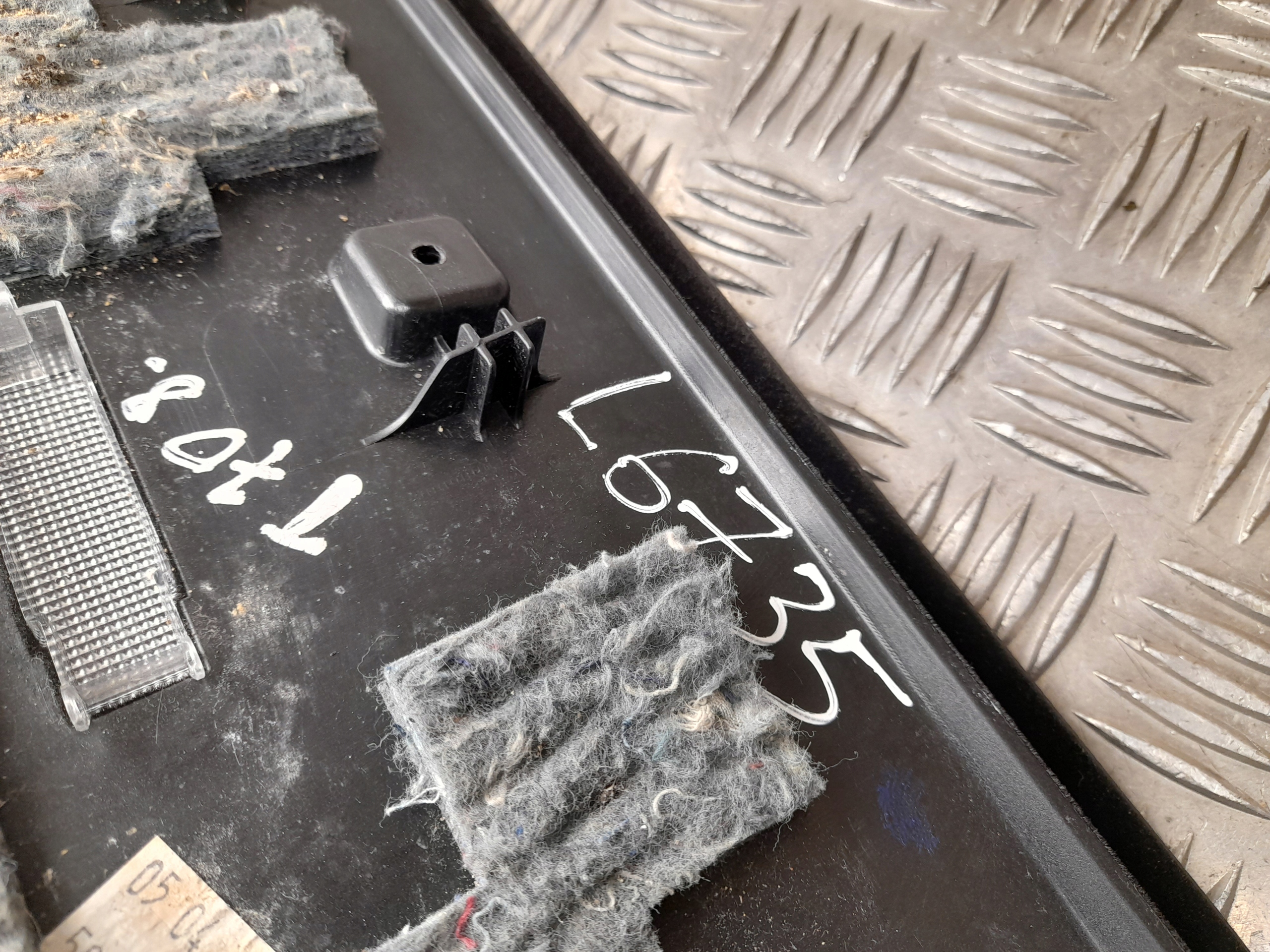 бардачок ALFA ROMEO GIULIA 2018 0156114537