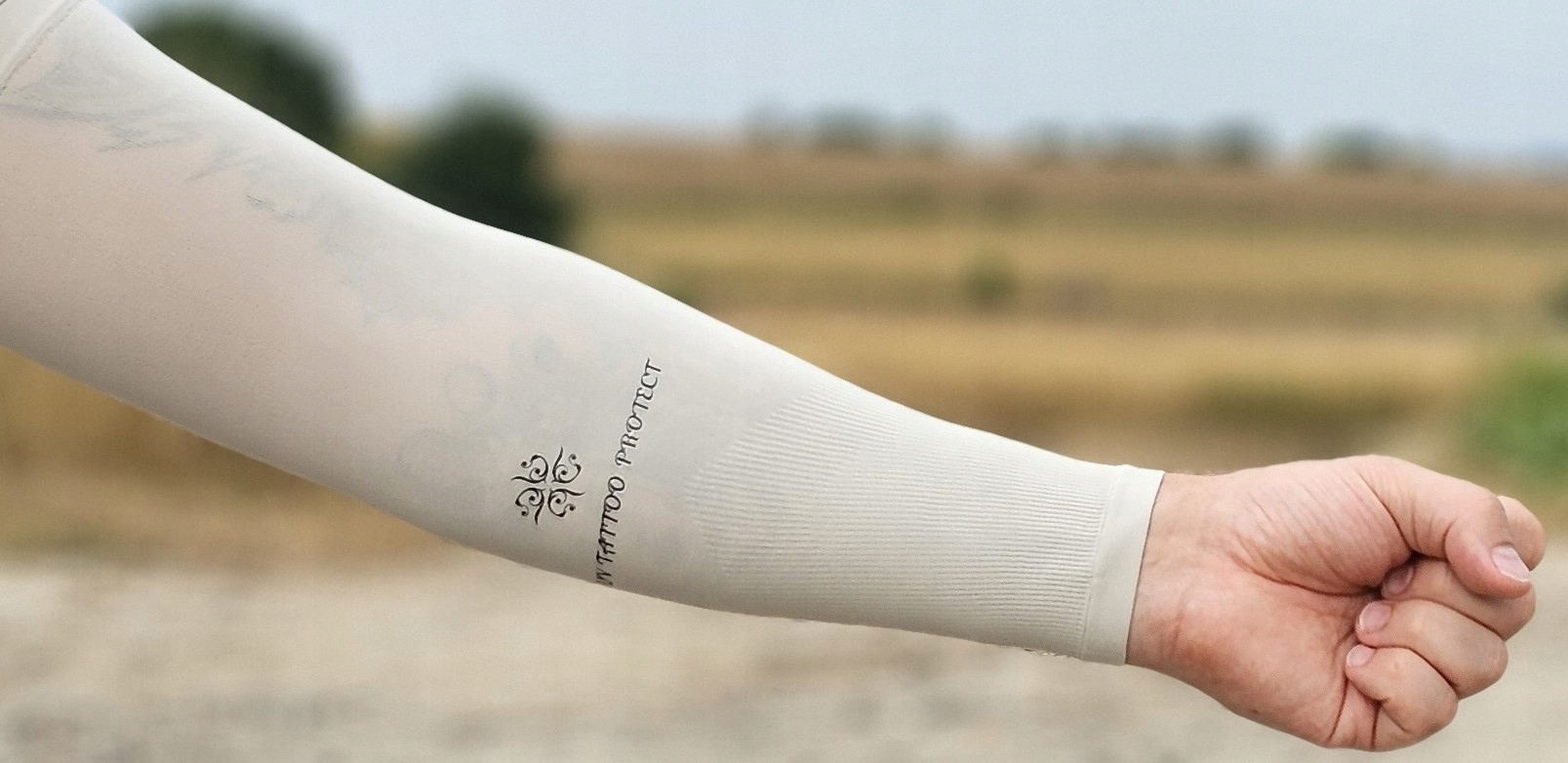 RĘKAW OCHRONNY ZAKRYWAJĄCY TATUAŻ OCHRONA UV BLACK Model B03