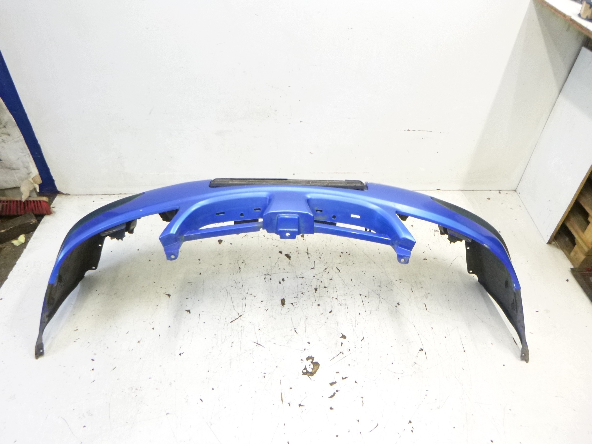 front bumper NISSAN ALMERA N16 00-06 BV4