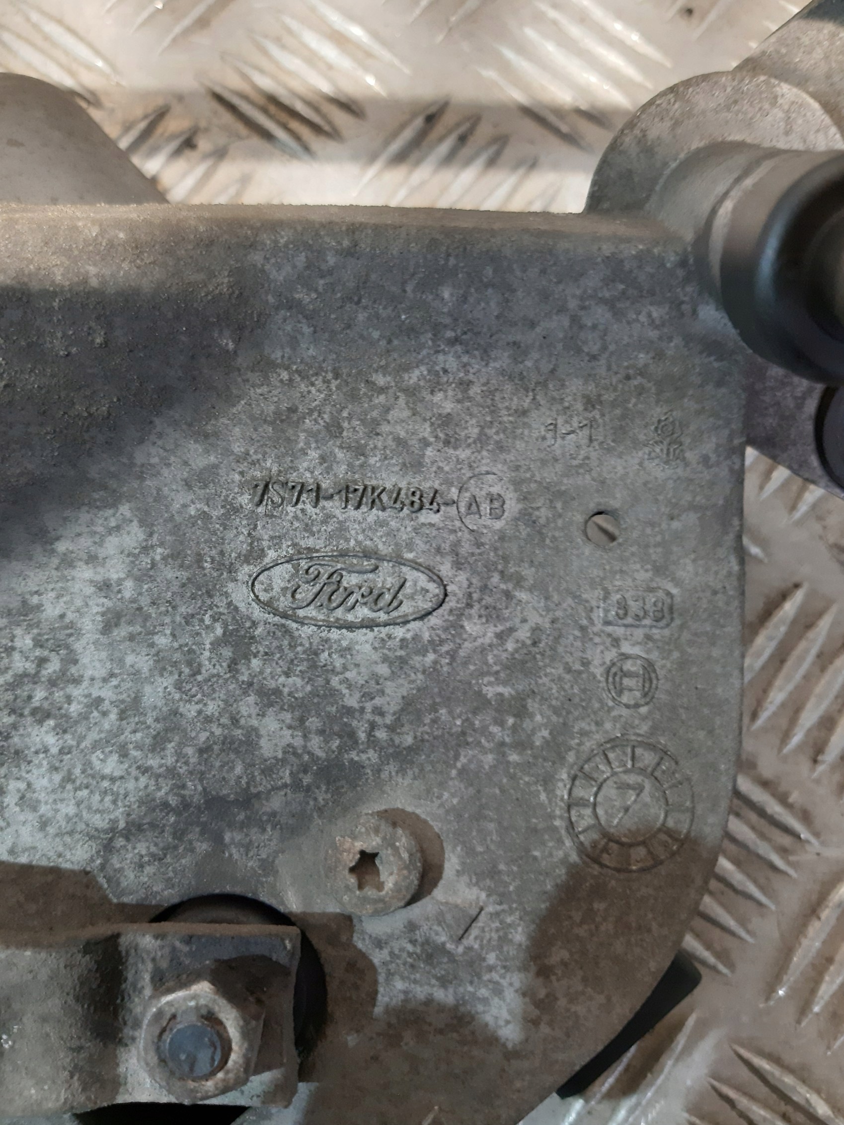 FORD MONDEO MK4 wiper mechanism front 3397021018 BOSCH